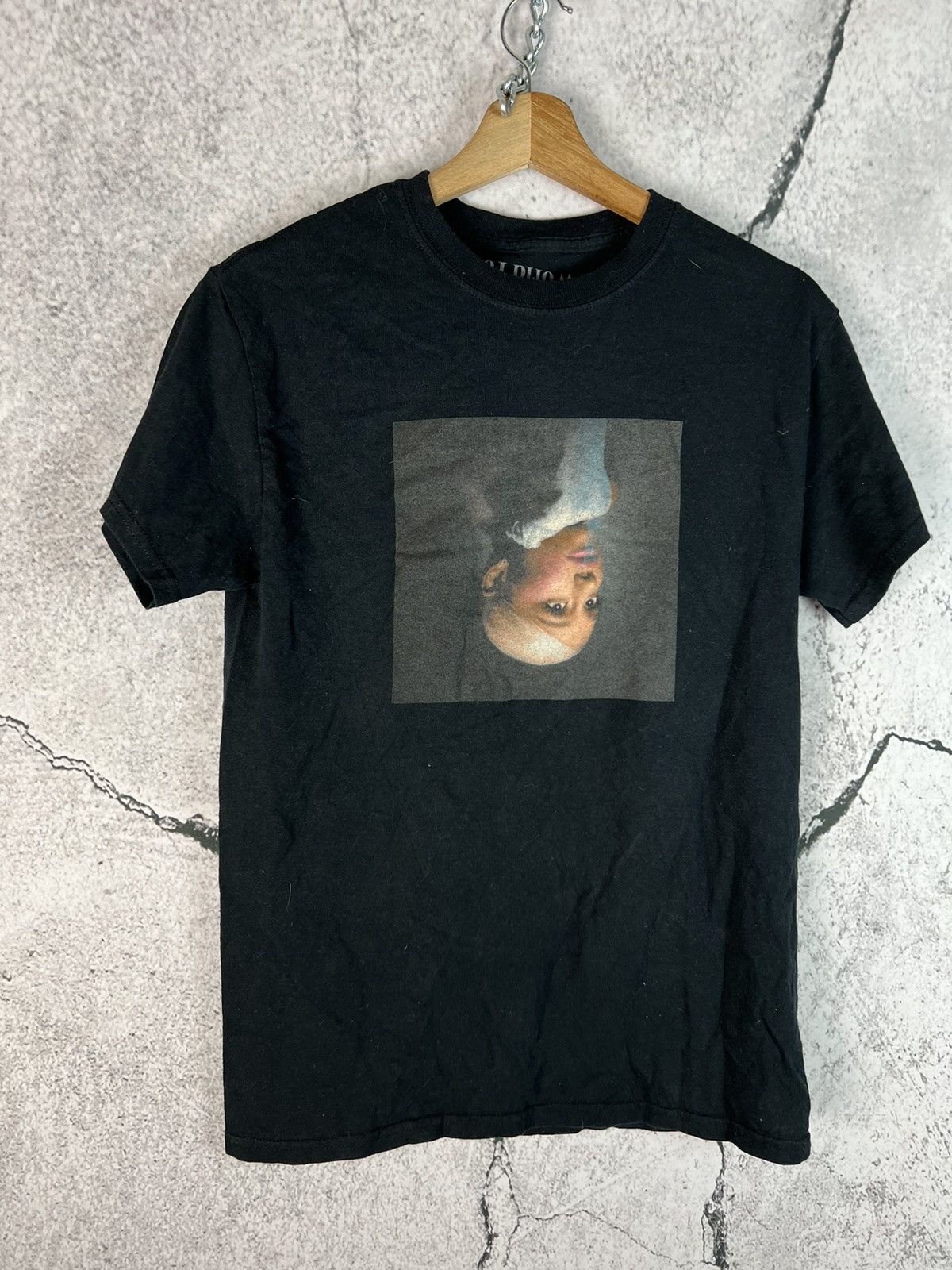 Band Tees Ariana Grande Tour T-shirt Vintage y2k Size S / US 4 / IT 40 - 1 Thumbnail