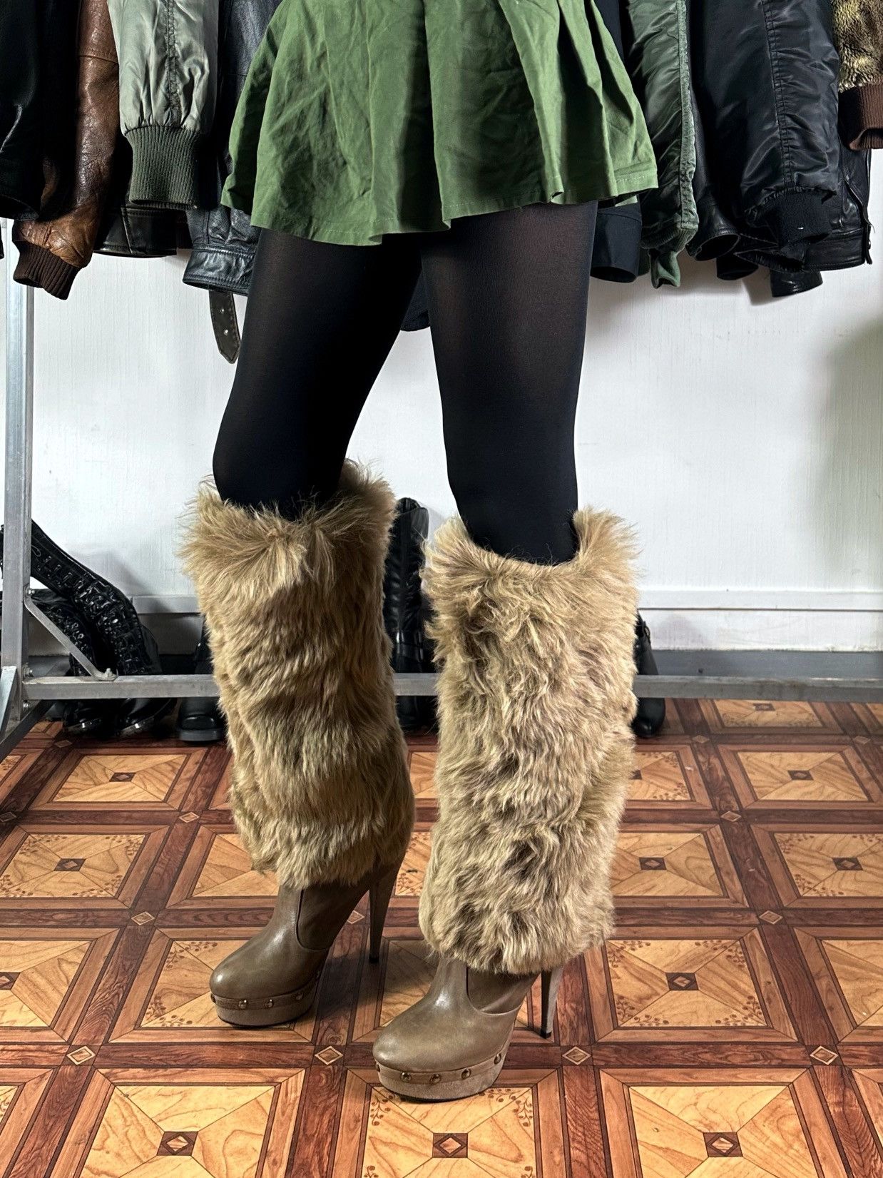 Avant-garde High Faux fur heels