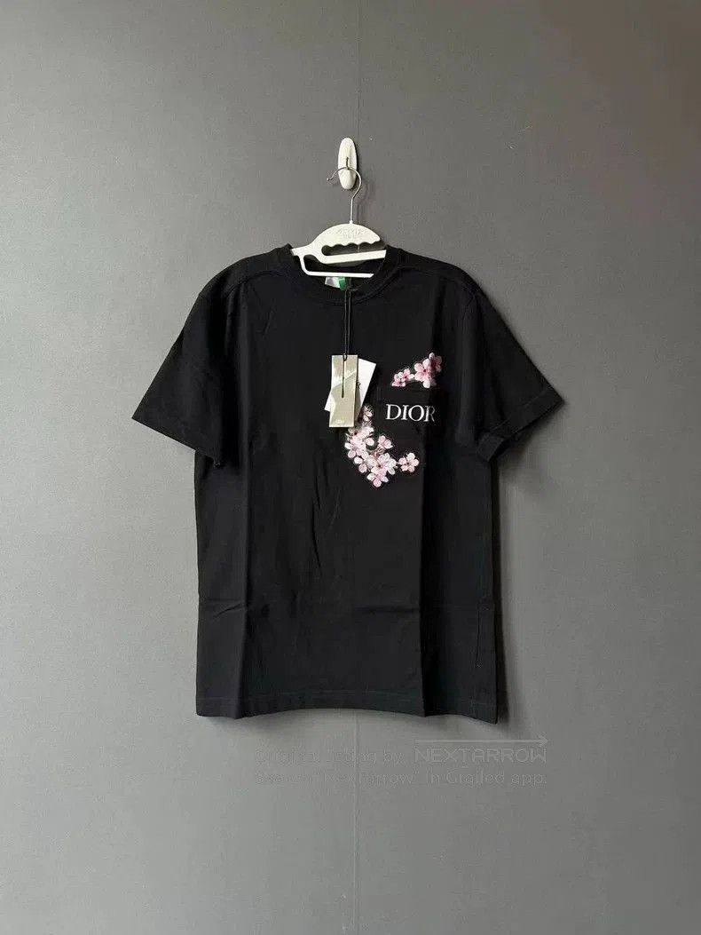 Dior Dior Sakura Short Sleeve T-shirt. Size US S / EU 44-46 / 1 - 1 Thumbnail