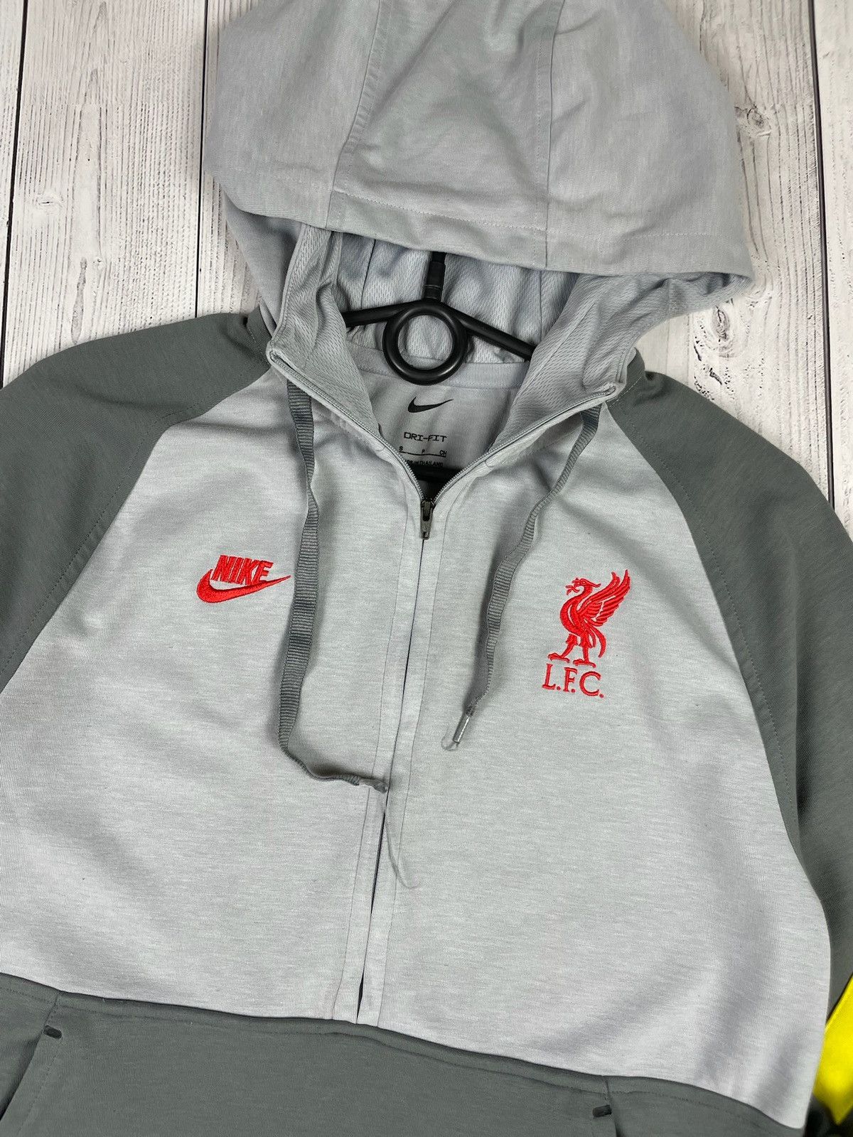 Nike Vintage nike Liverpool soccer hoodie size S grey Size US S / EU 44-46 / 1 - 2 Thumbnail