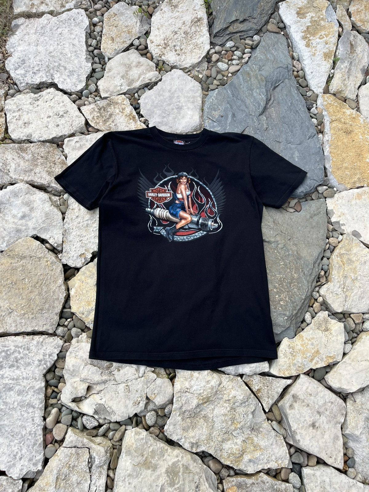 Harley Davidson × Vintage Vintage Harley-Davidson Luxembourg girl lady spark plug tee Size US L / EU 52-54 / 3 - 1 Thumbnail
