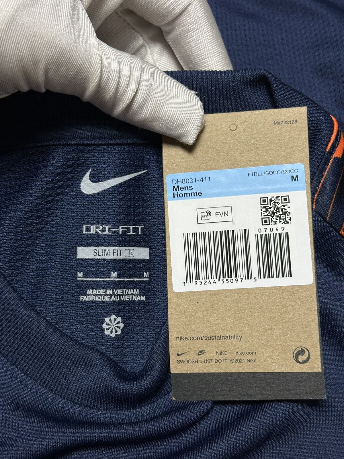 Nike Nike Dri-Fit Academy Blue Jersey T-Shirt Size US M / EU 48-50 / 2 - 6 Thumbnail