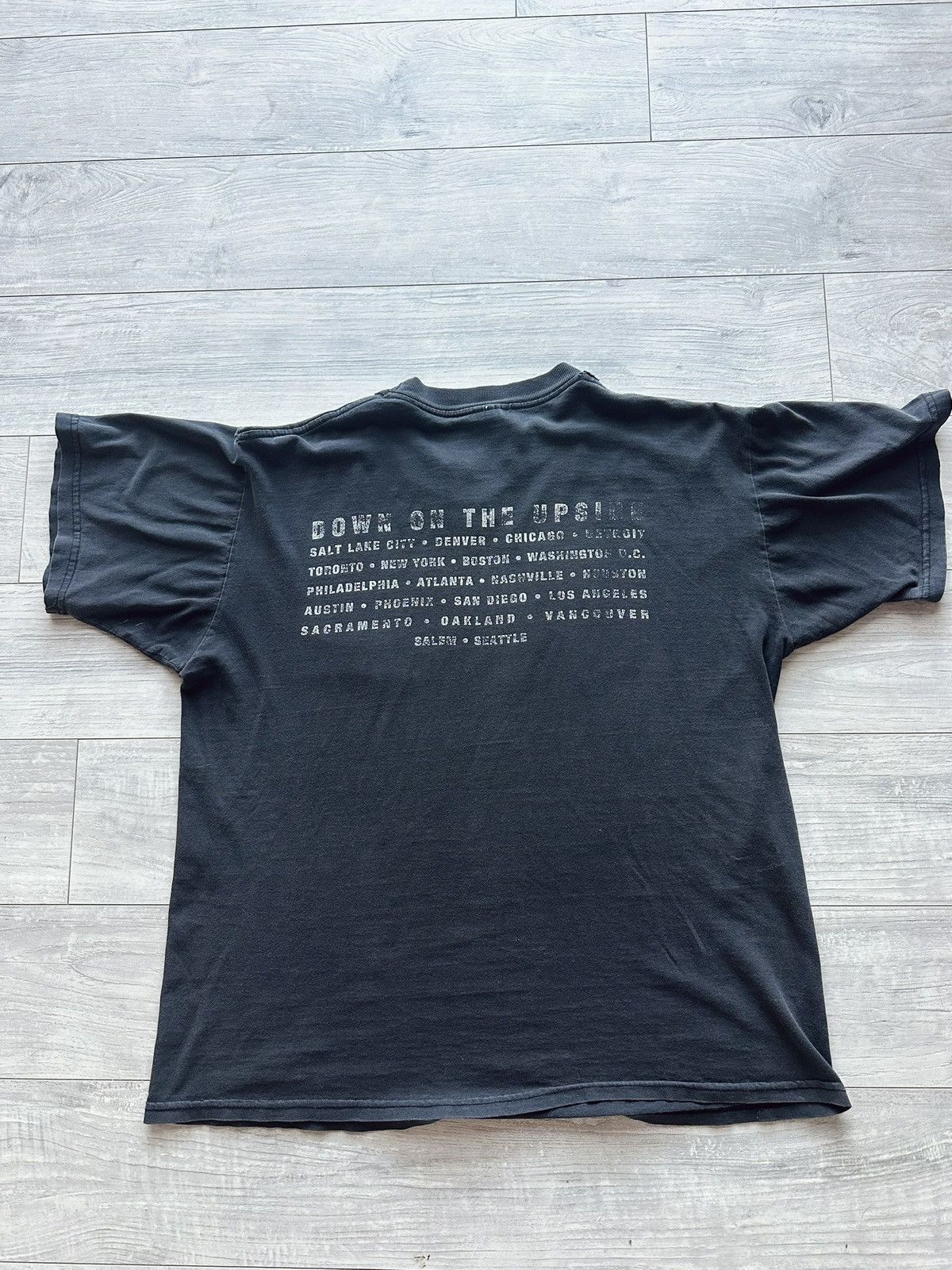 Vintage Soundgarden vintage down on the upside tee Size US L / EU 52-54 / 3 - 2 Thumbnail