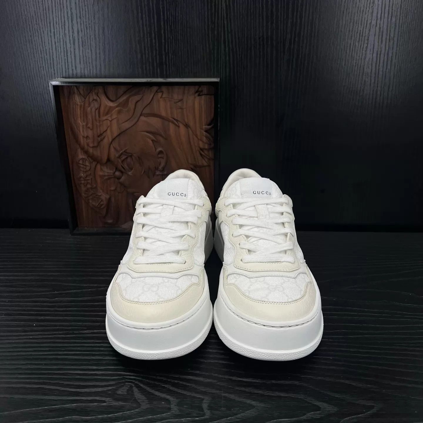 Gucci Gucci Women's White & Gray Cookie Sneaker Near Mint Size 38 Size US 7.5 / IT 37.5 - 5 Thumbnail