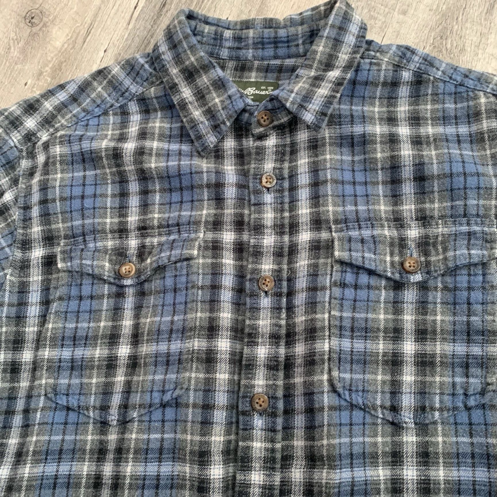 Eddie Bauer Eddie Bauer Flannel Shirt Mens Size L Regular Blue Gray Plaid Button Up Shirt-Jac Shirt Blue Gray Plaid Casual Mens Size US L / EU 52-54 / 3 - 3 Thumbnail