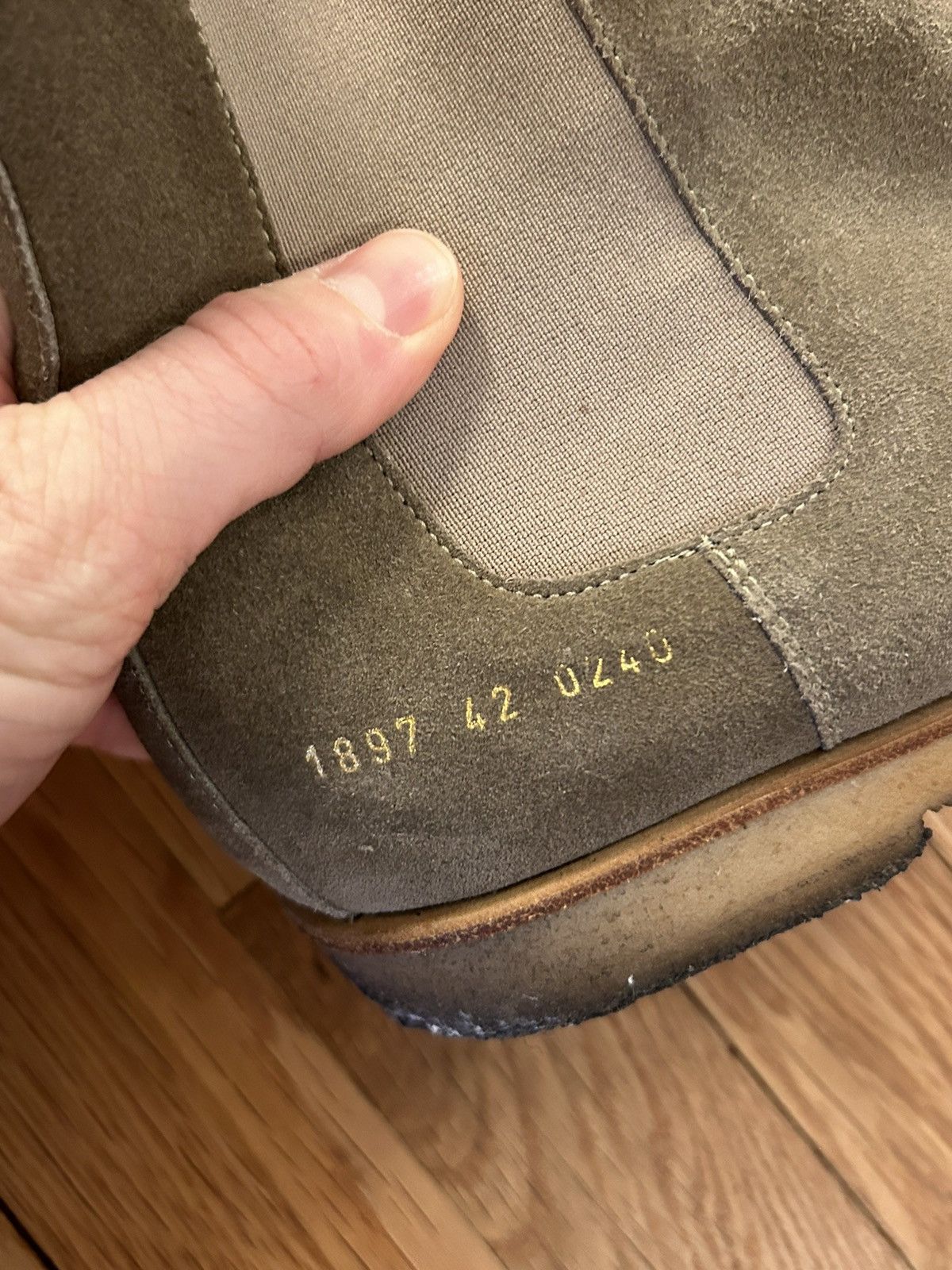 Common Projects Common Projects Suede Chelsea Boots in Taupe sz 42 Size US 9 / EU 42 - 1 Thumbnail