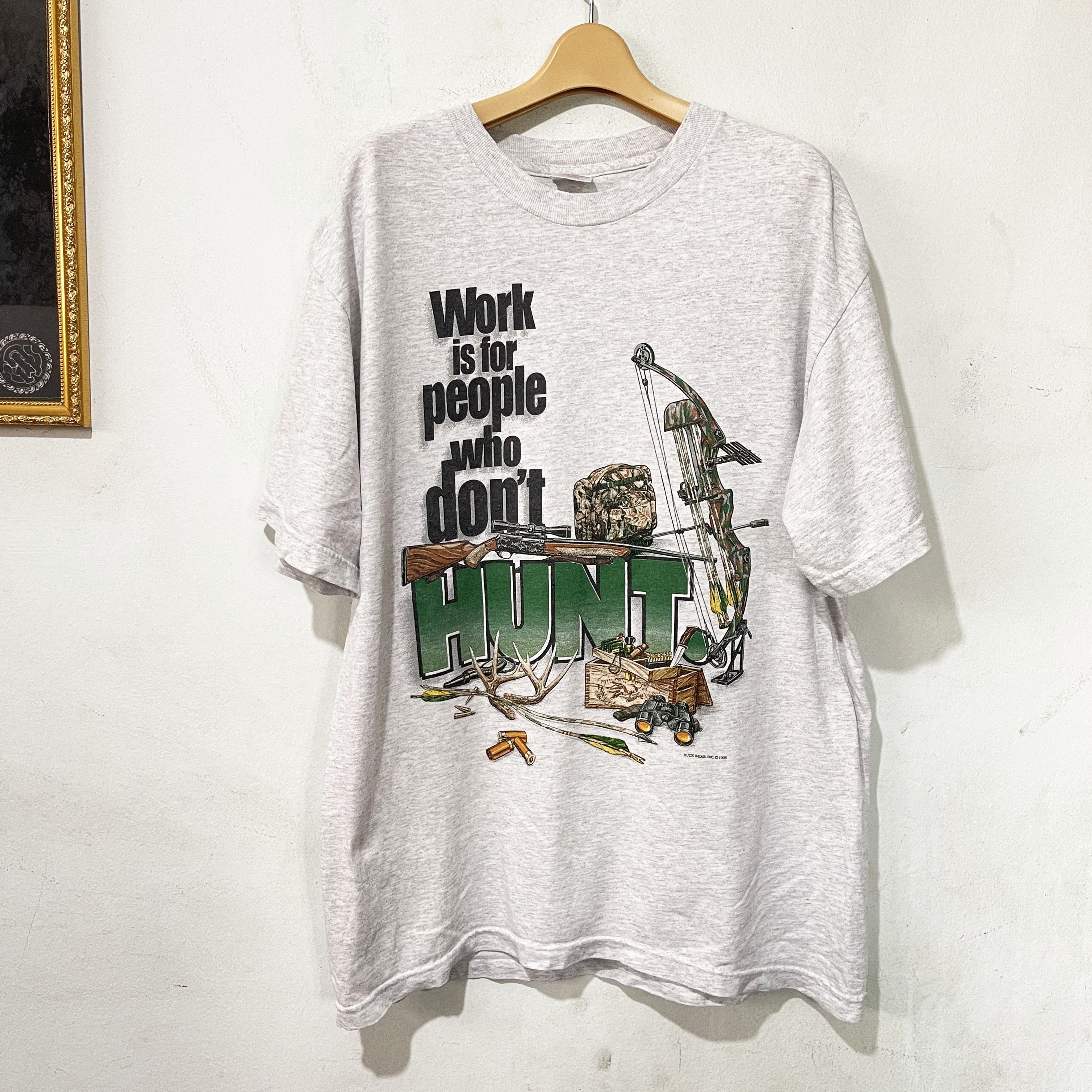 Vintage Vintage 90s Funny Outdoor Hunting T-Shirt Size US L / EU 52-54 / 3 - 1 Thumbnail