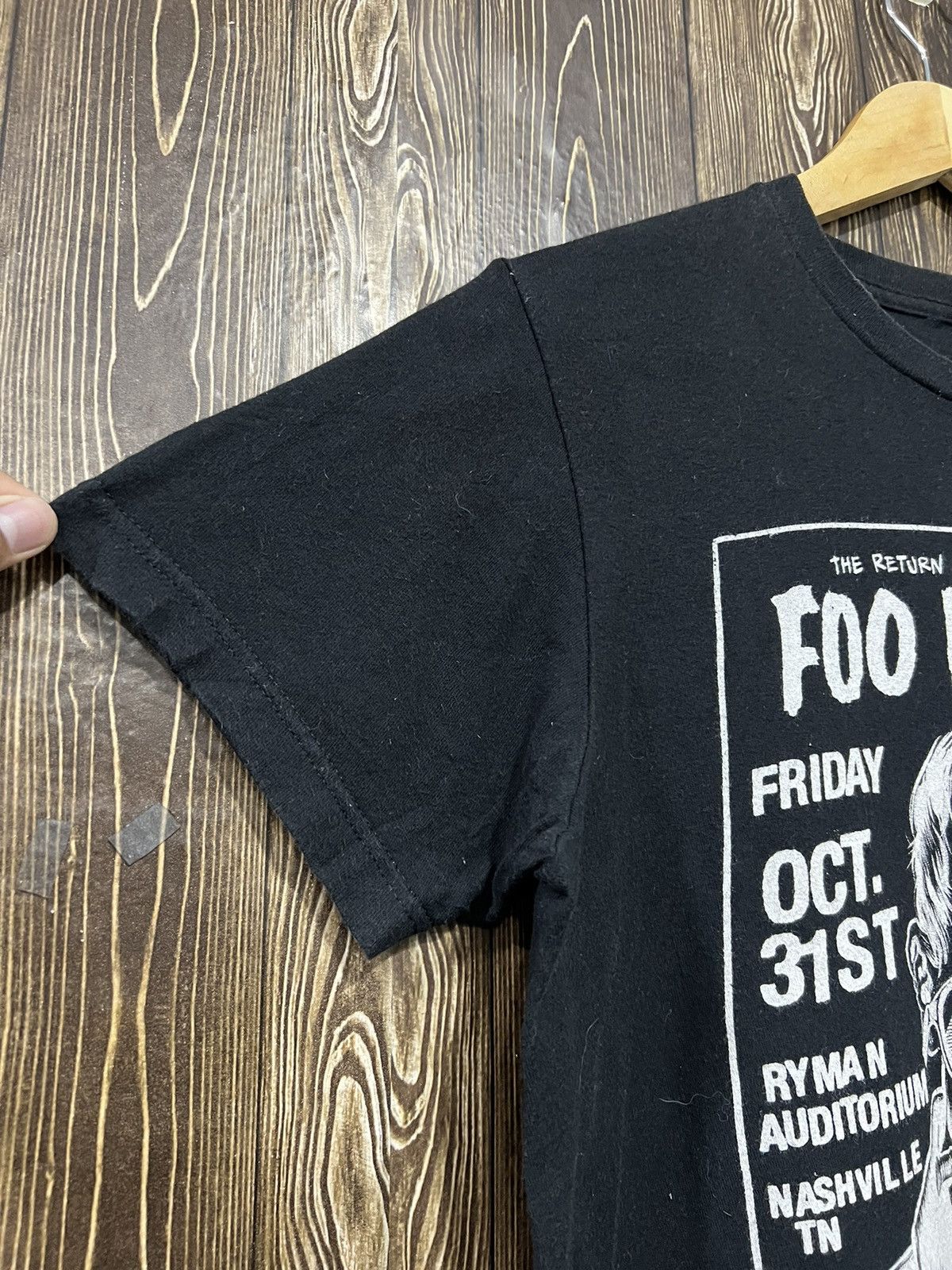 Band Tees × Vintage Vintage Foo Fighters Band Tshirt Size US S / EU 44-46 / 1 - 3 Thumbnail