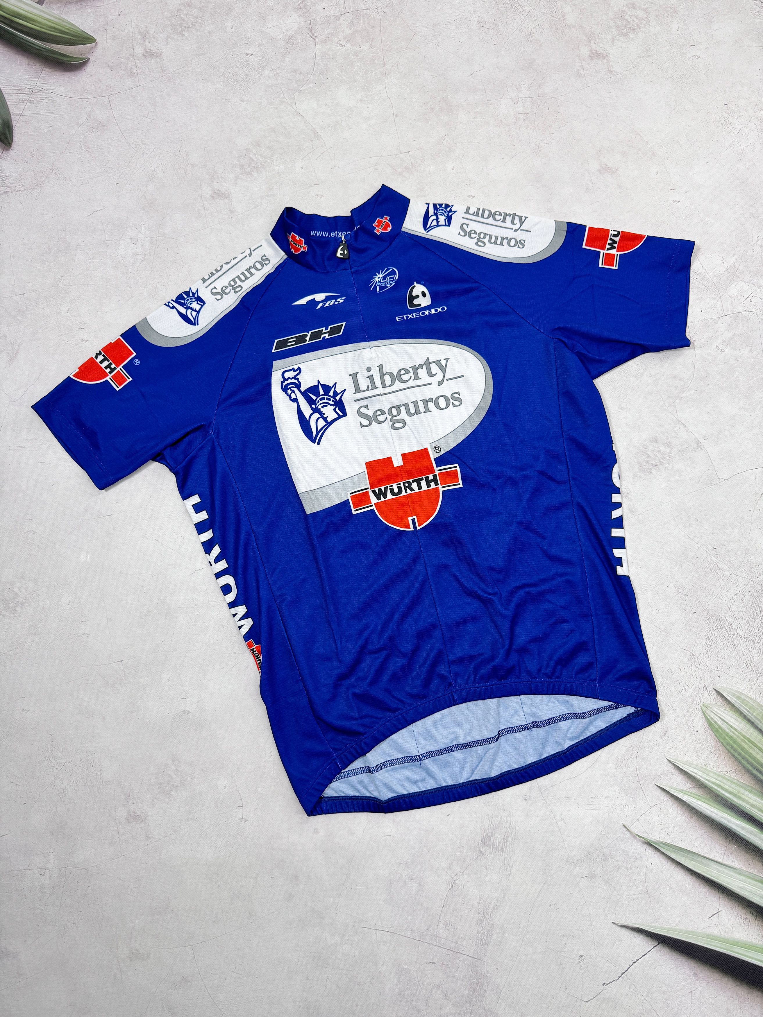 Vintage 2006 Etxeondo Cycling Jersey Liberty Seguros Wurth Uci Size US L / EU 52-54 / 3 - 5 Thumbnail