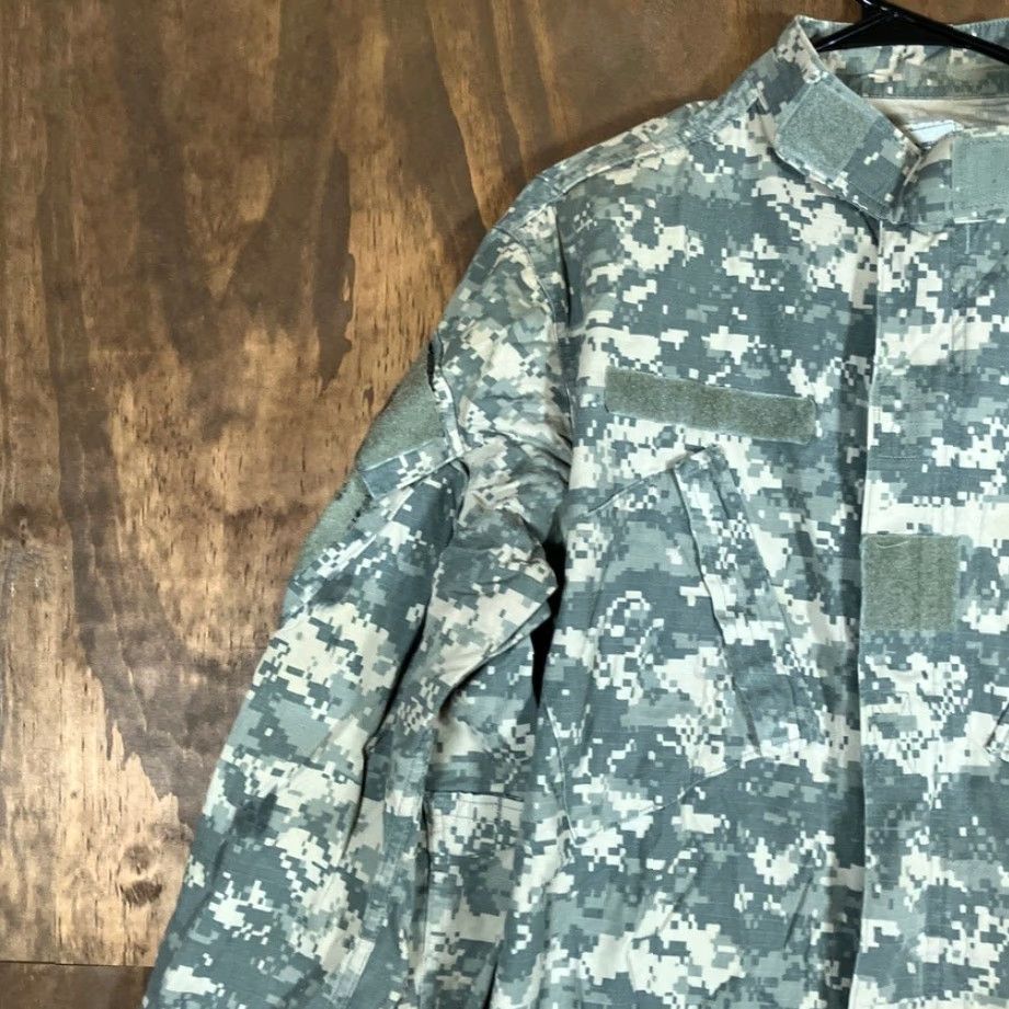 Vintage VINTAGE Army Combat Mens Coat ACU Green Camouflage Uniform Digicam Medium Regular Size US M / EU 48-50 / 2 - 4 Thumbnail
