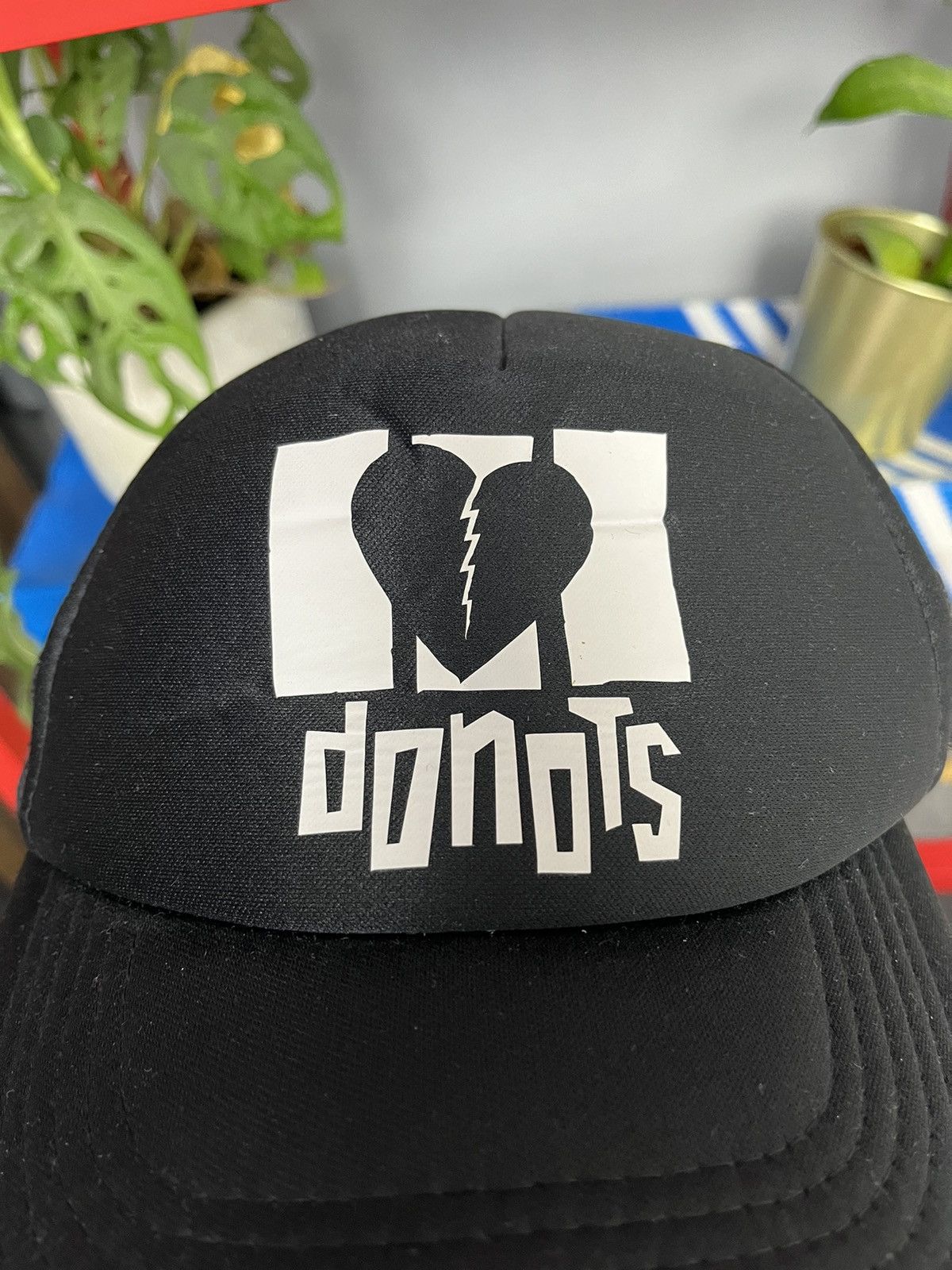 Vintage Rare Vintage 90s Donots rock band trucker hat Size ONE SIZE - 4 Thumbnail