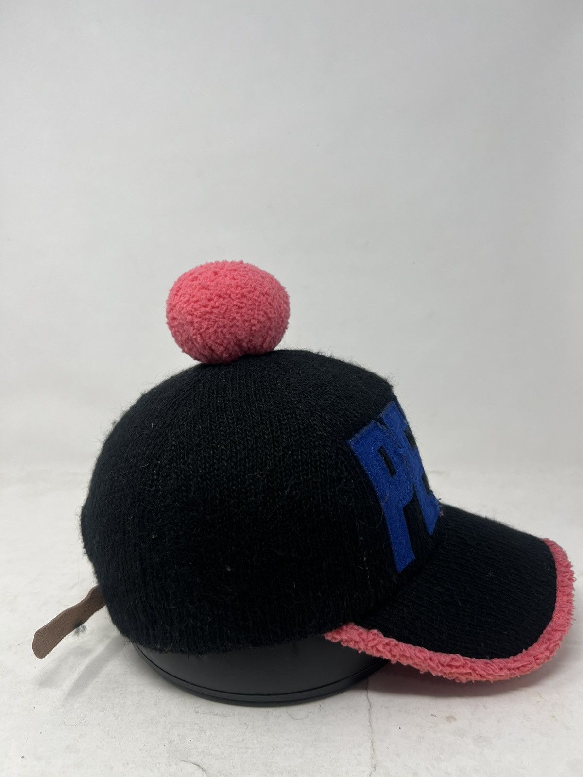 Japanese Brand Peace Black Knitted Pink Pom-Pom Hat Cap Size ONE SIZE - 5 Thumbnail