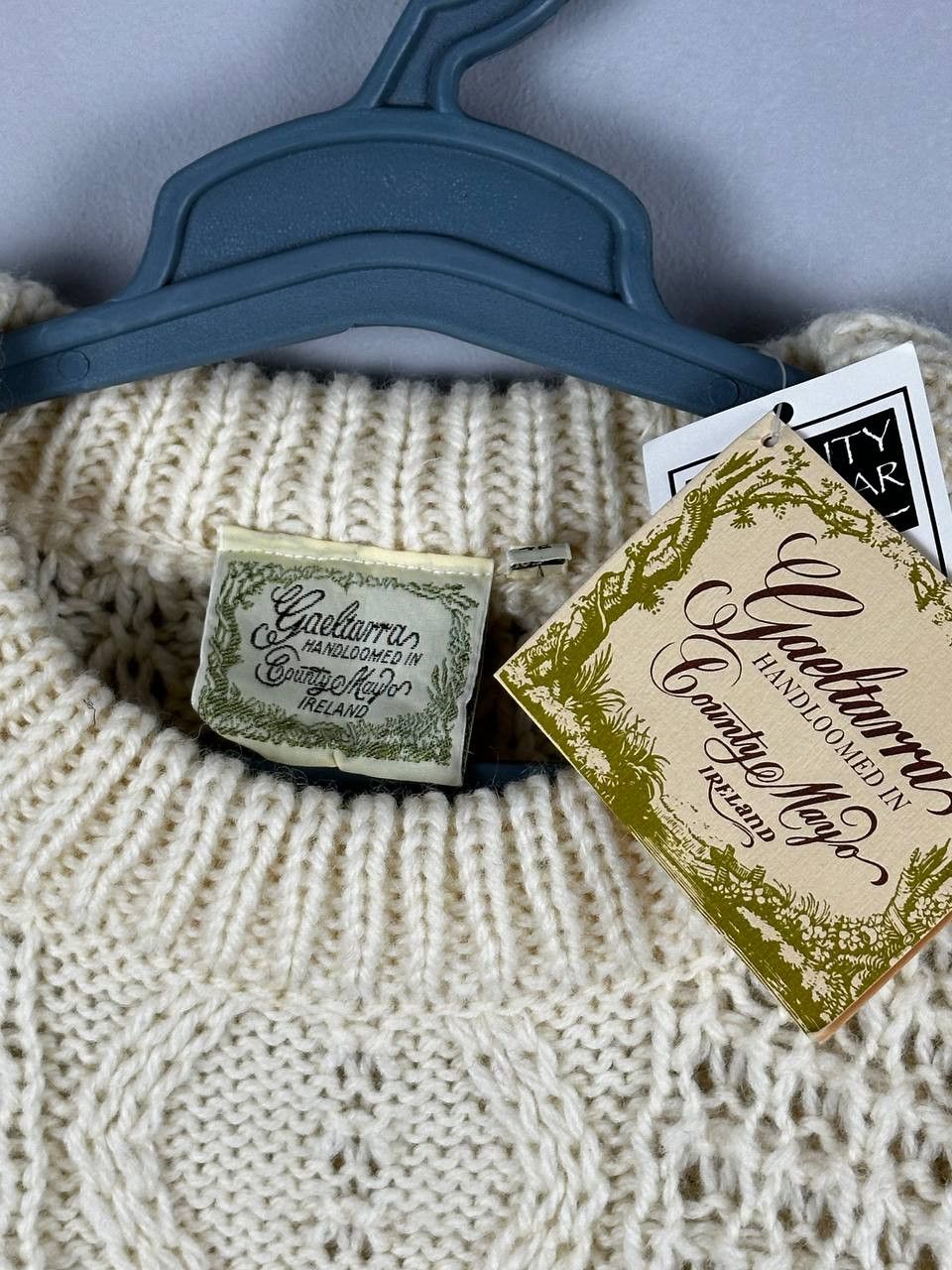 Aran Isles Knitwear Gaeltarra Handloomed Aran Vintage Wool Knitted Sweater Size US L / EU 52-54 / 3 - 4 Thumbnail