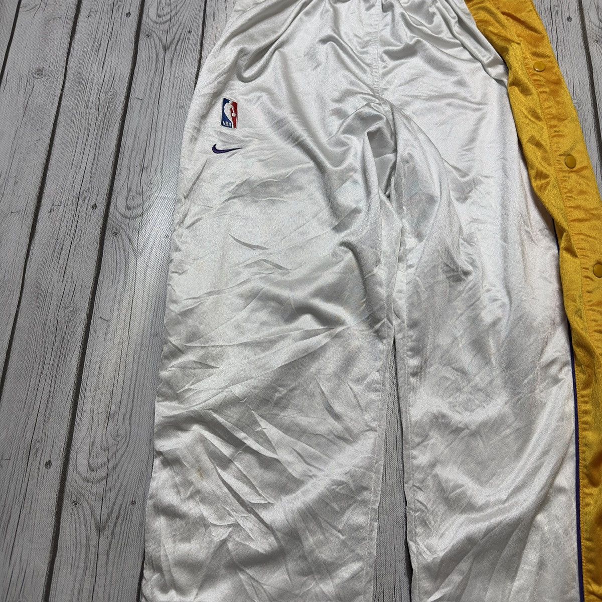 NBA × Nike × Vintage Vintage Los Angeles Lakers pants Size US 34 / EU 50 - 4 Thumbnail