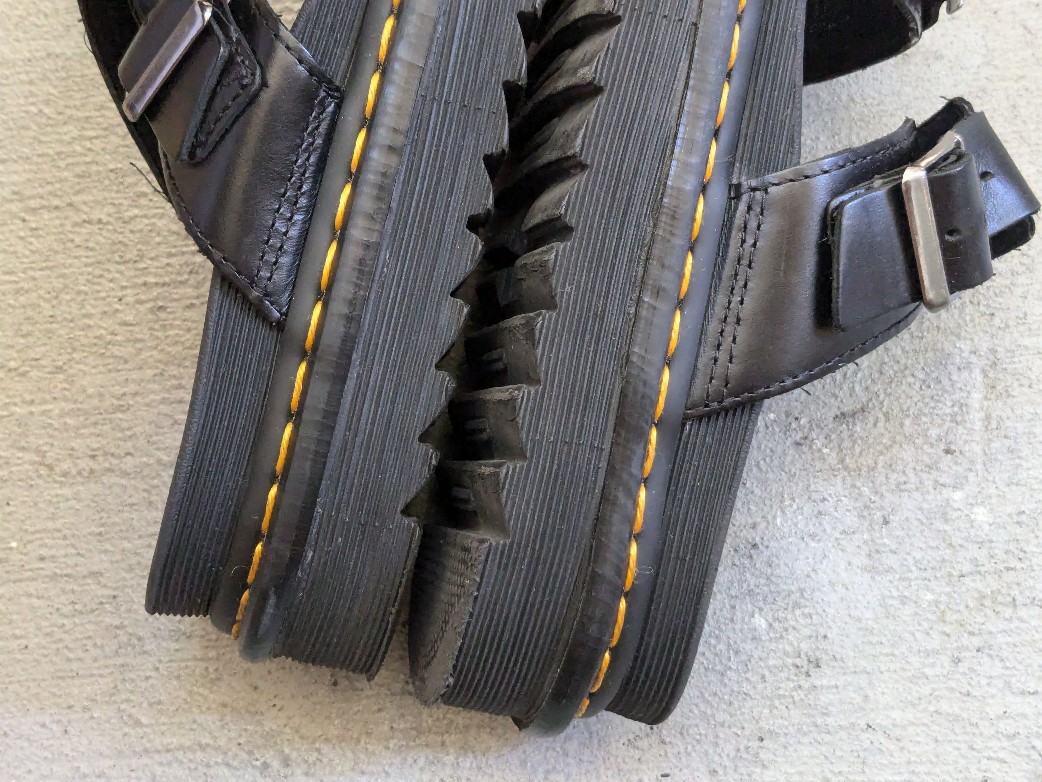 Dr. Martens Dr. Martens Myles Sandals Black Men 6 Leather Strap Size US 6 / EU 39 - 8 Thumbnail