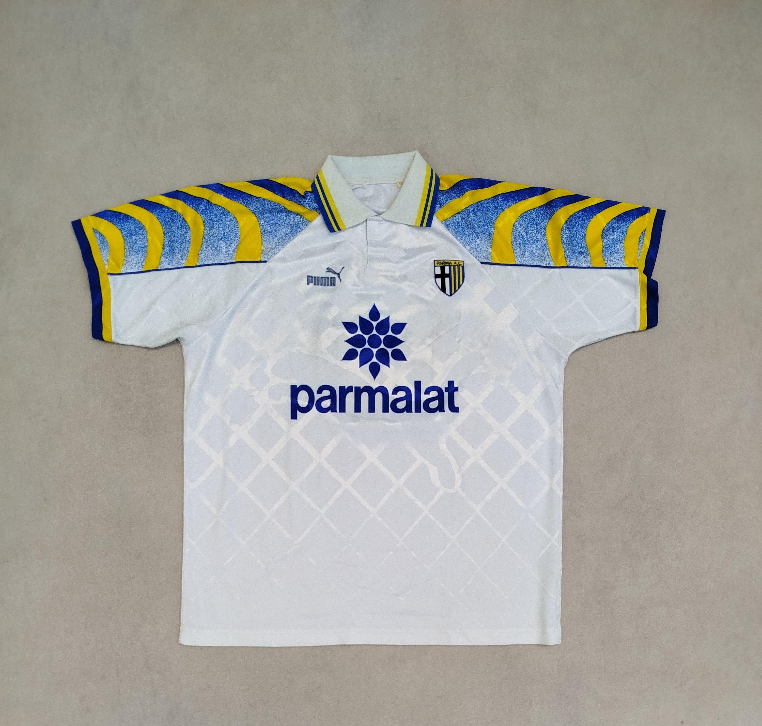 Puma Vintage PUMA PARMA 1995 home soccer jersey Size US XL / EU 56 / 4 - 1 Thumbnail