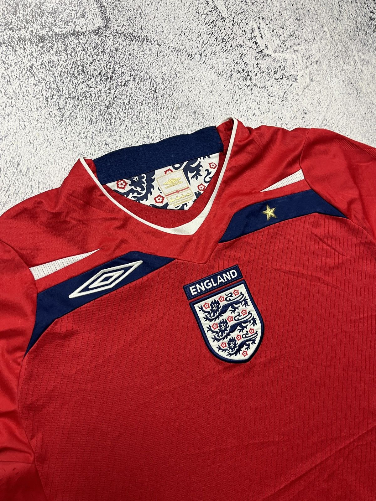 Umbro England 2008-2009 Away Soccer Jersey Football T-shirt Y2k Size US M / EU 48-50 / 2 - 5 Thumbnail