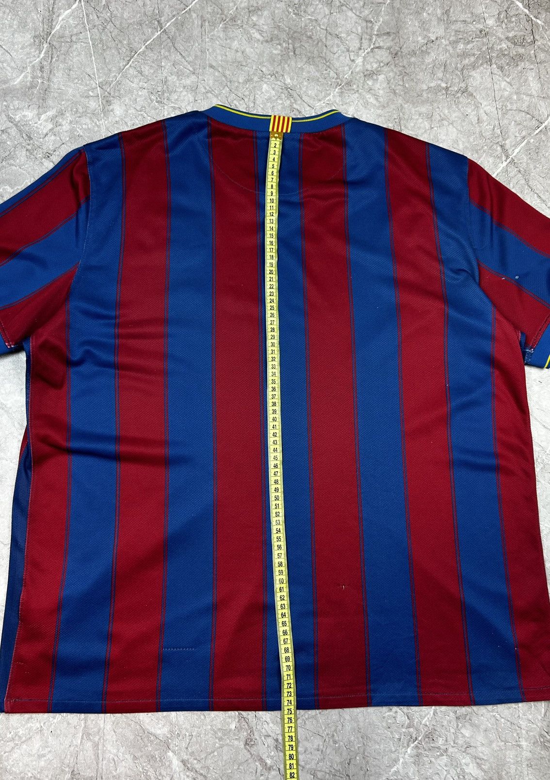 Nike FC BARCELONA 2010/2011 HOME FOOTBALL SOCCER JERSEY NIKE XLL Size US XXL / EU 58 / 5 - 22 Thumbnail