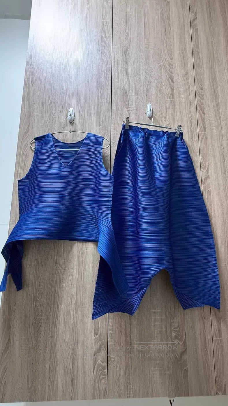 Issey Miyake Issey Miyake Blue Vest Size L / US 10 / IT 46 - 1 Thumbnail