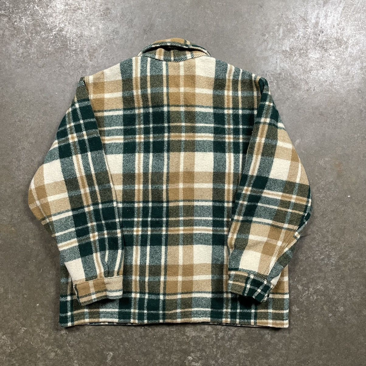 L.L. Bean × Vintage Vintage L.L. Bean Buffalo Plaid Wool Mackinaw Shirt Jacket Size US XL / EU 56 / 4 - 6 Thumbnail