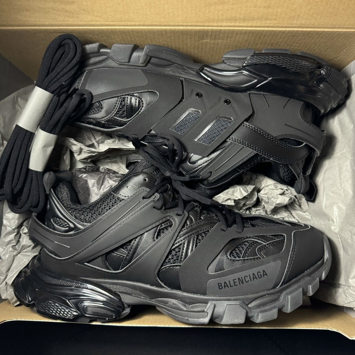 Balenciaga balenciaga track Size US 8 / EU 41 - 14 Thumbnail