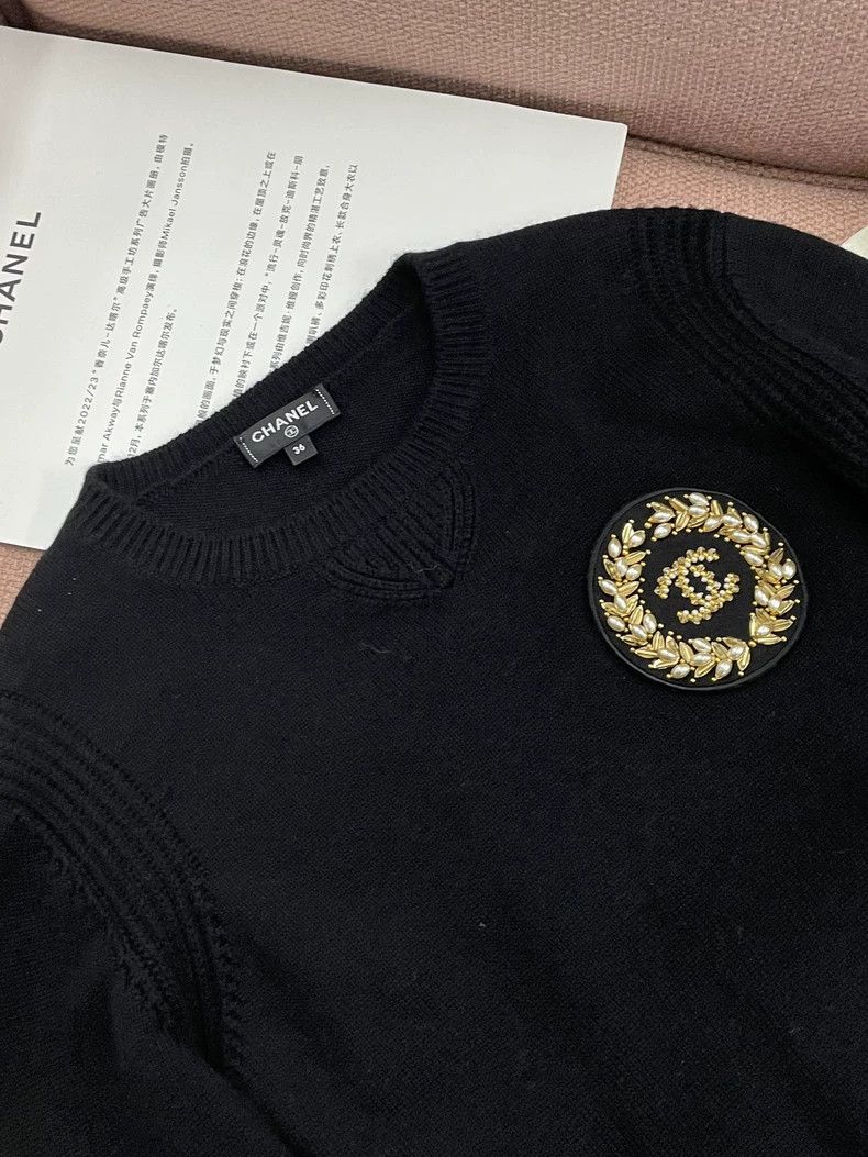 Chanel Chanel Black pearl wheat spike badge double C sweater Size XS / US 0-2 / IT 36-38 - 2 Thumbnail