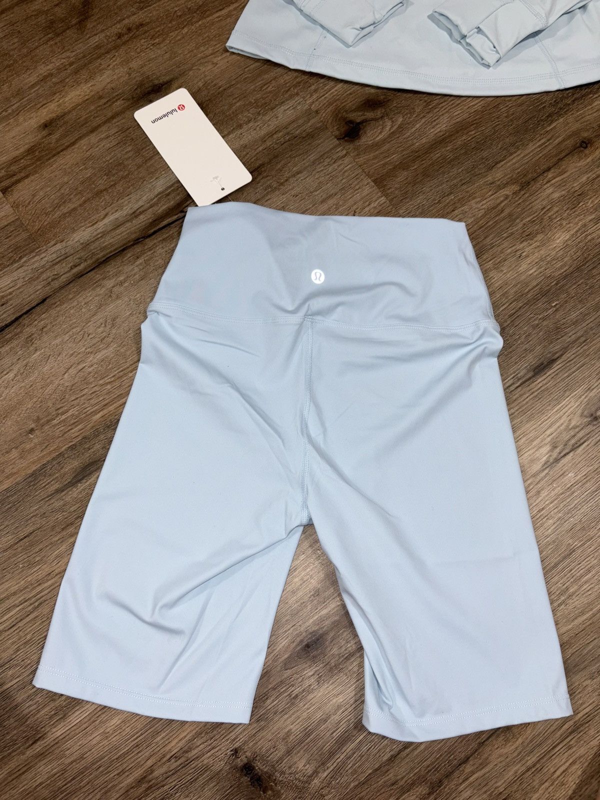 Lululemon Lululemon Light Blue Jacket and Biker Shorts Set Size L / US 10 / IT 46 - 6 Thumbnail