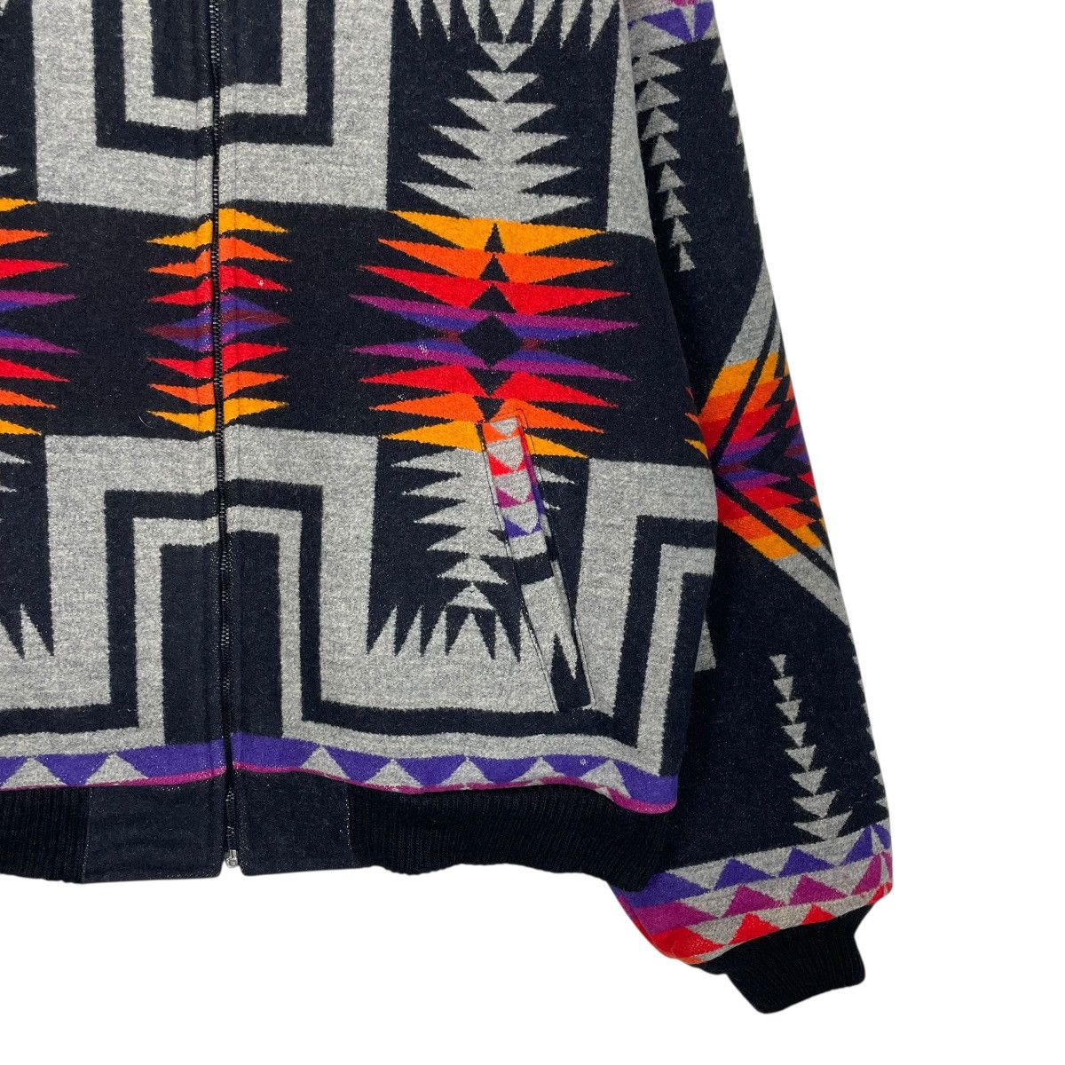 Pendleton Vintage 80s Pendleton Aztech Navajo Western Wear Jacket Size US XL / EU 56 / 4 - 4 Thumbnail