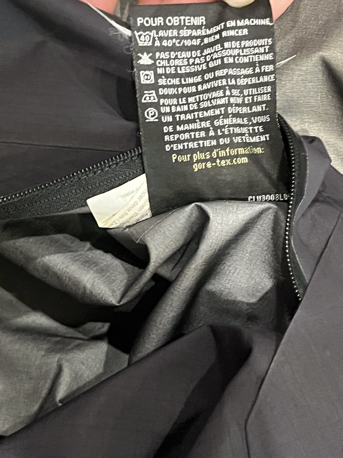 Arc'teryx Vintage Arcteryx Beta Ar Size US L / EU 52-54 / 3 - 8 Thumbnail