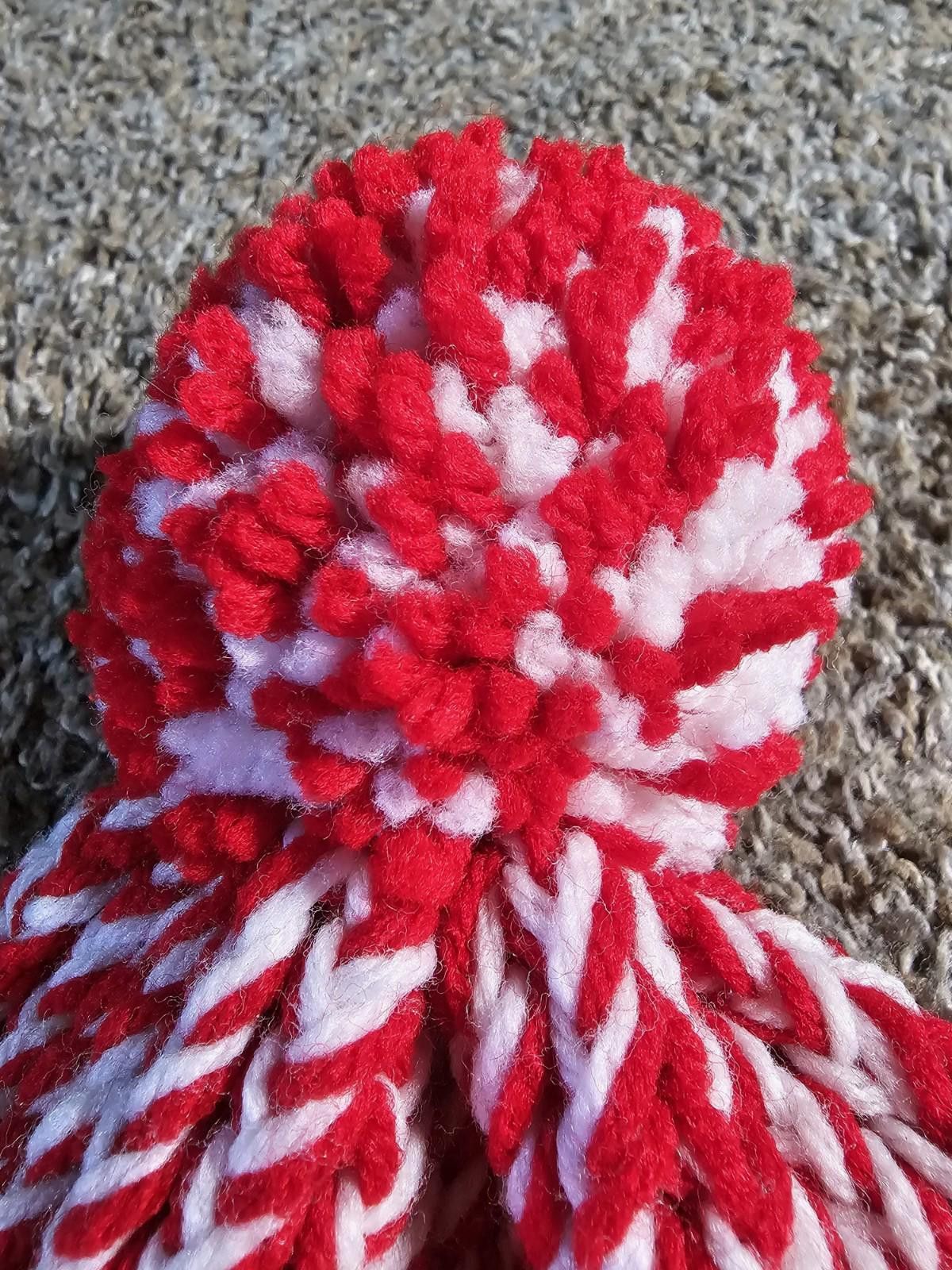 Handmade homemade CUTE yarn winter beanie hat Wisconsin Badger Colors Size ONE SIZE - 3 Thumbnail