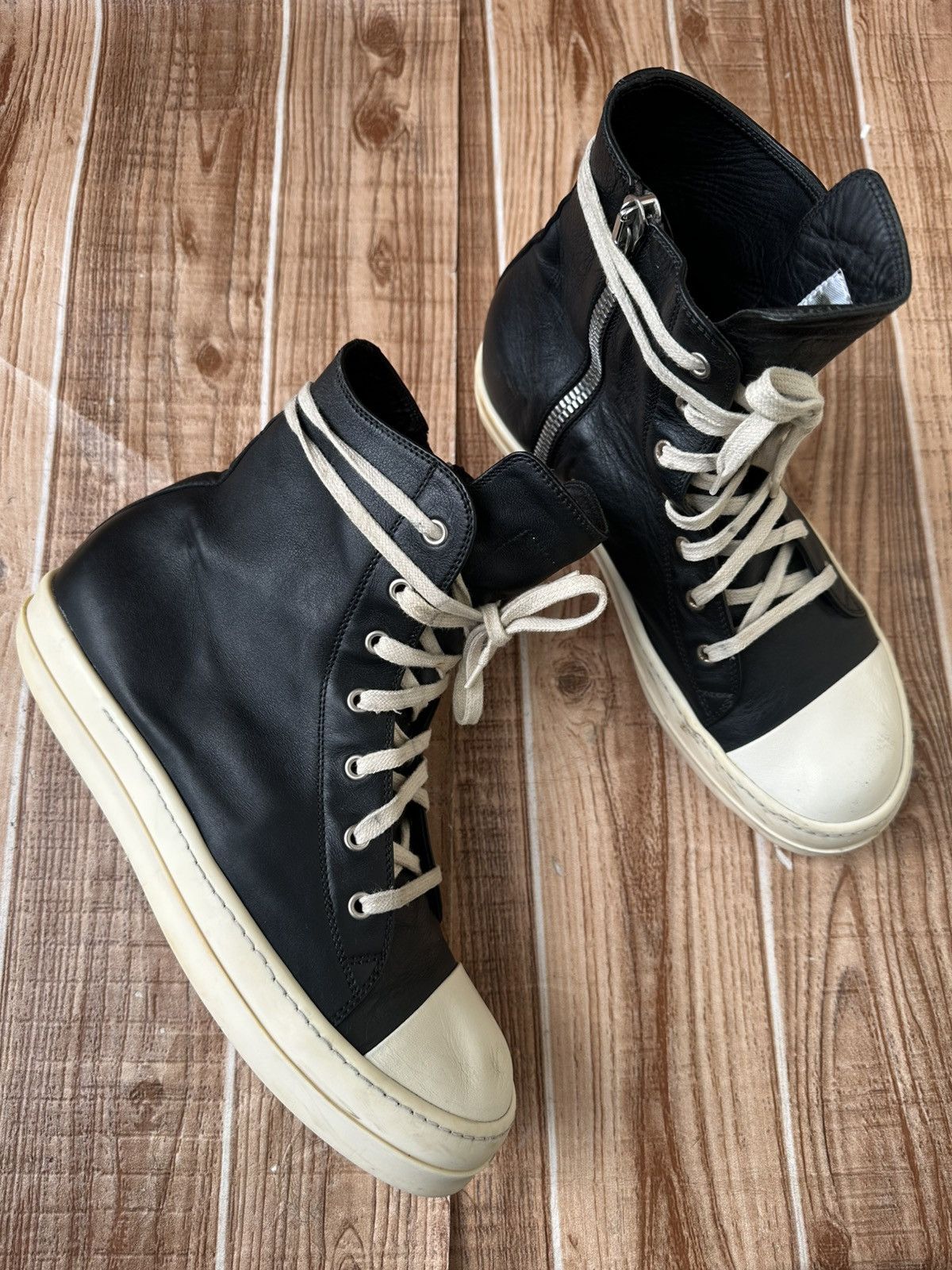 E18 Rick Owen’s Ramones Black Milk Leather High tops