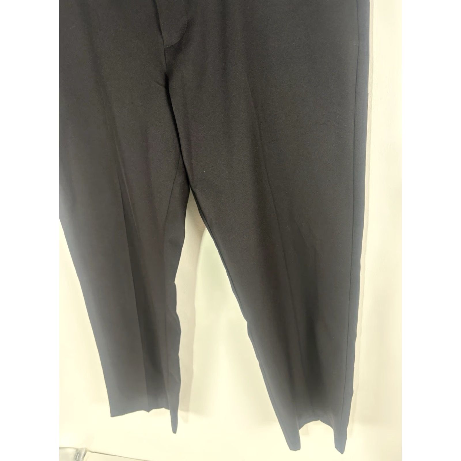 Izod Izod Golf Dress Pants Men Black 36 Waist 36x30 Straight Front Button Zip Pockets 100% Polyester Machine Washable Regular Size 36 Izod Golf Dress Pants Size US 36 / EU 52 - 3 Thumbnail