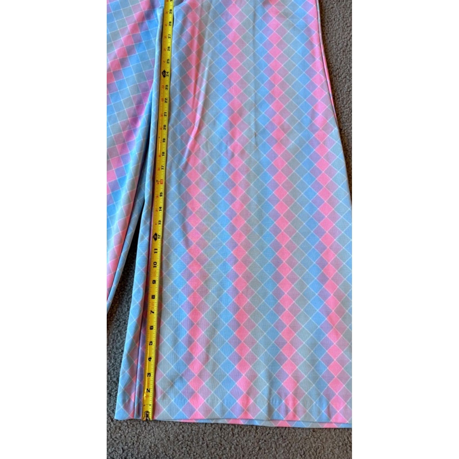 Vintage VINTAGE 1970s Women's Bellbottom Pants Flared Diamond Pattern Stretch Waist 14 Inseam 29.5 Sky Blue/Pink/White Hippie Size 36" / US 14 / IT 50 - 4 Thumbnail