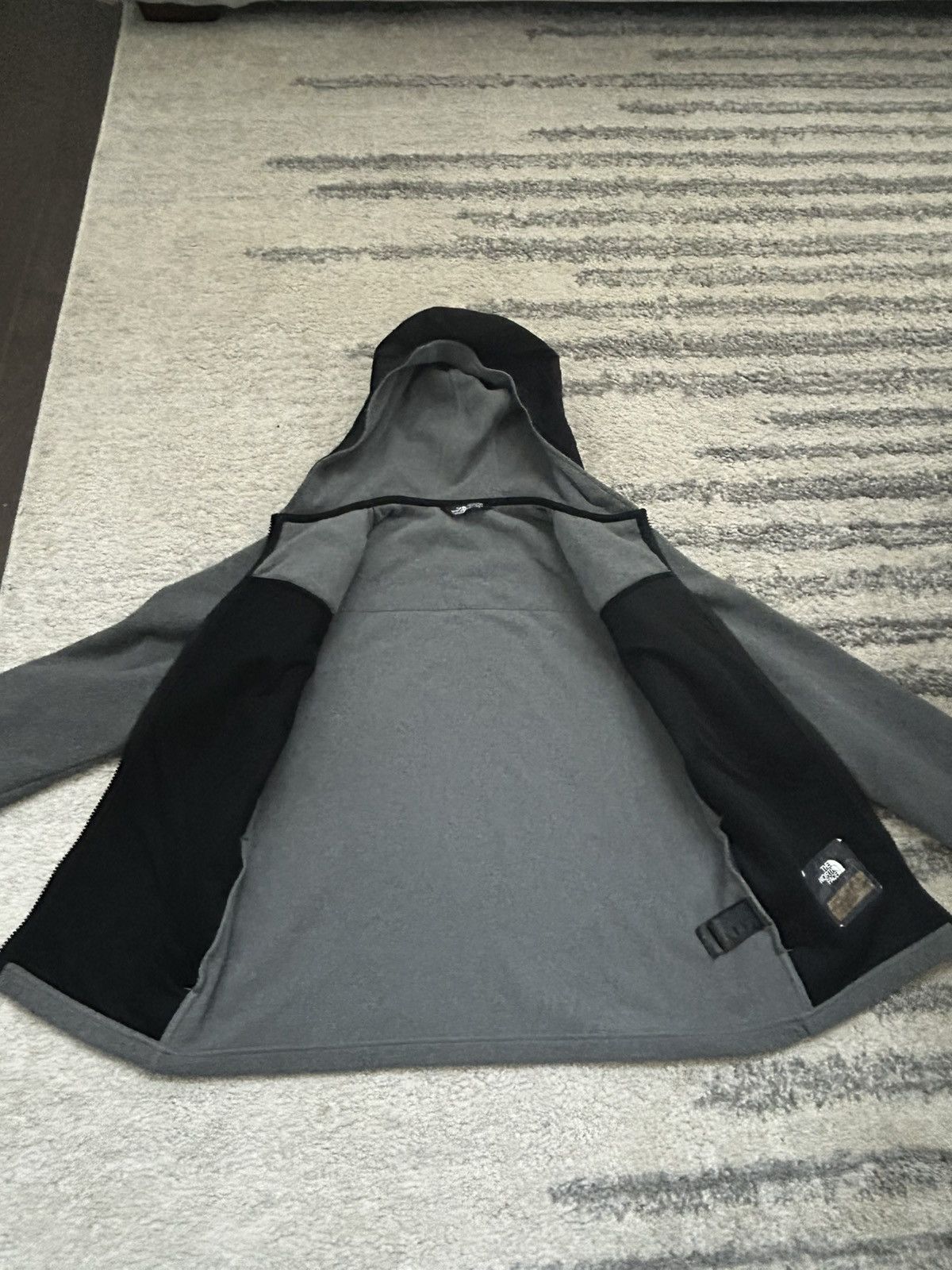 The North Face The North Face Grey Fleece Jacket Youth Size L (14/16) Size US L / EU 52-54 / 3 - 4 Thumbnail