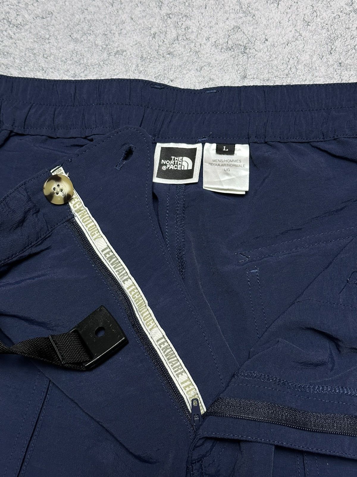 The North Face Vintage North Face Tracking Transformer Nylon Pants/Shorts Size US 34 / EU 50 - 13 Thumbnail