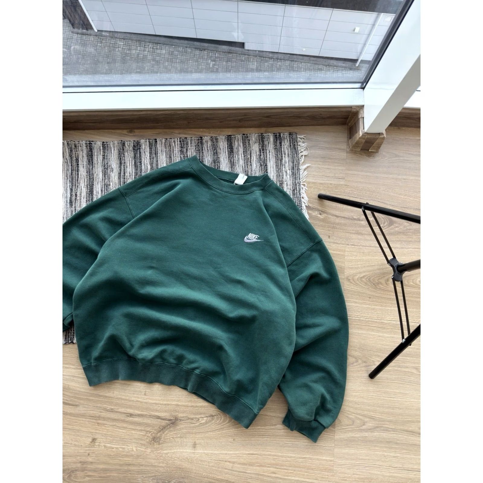 Nike VINTAGE Nike 90s Archival Darck Green Boxy Y2K Sweatshirt XL Mens Sweatshirt Green 90s Y2K Streetwear Pullover Crew Neck Long Sleeve Size US XL / EU 56 / 4 - 3 Thumbnail