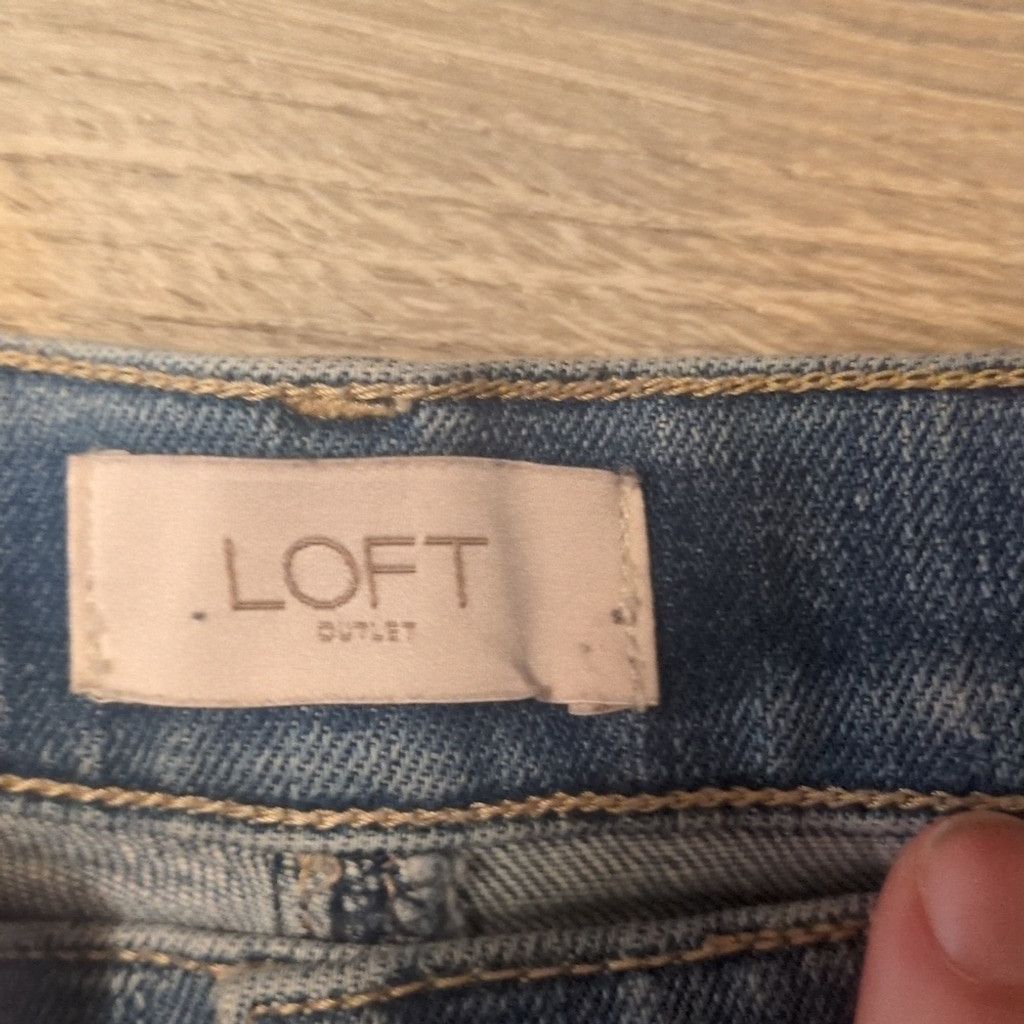 Loft Loft distressed modern demo crop jeans size 6 Size 28" / US 6 / IT 42 - 3 Thumbnail