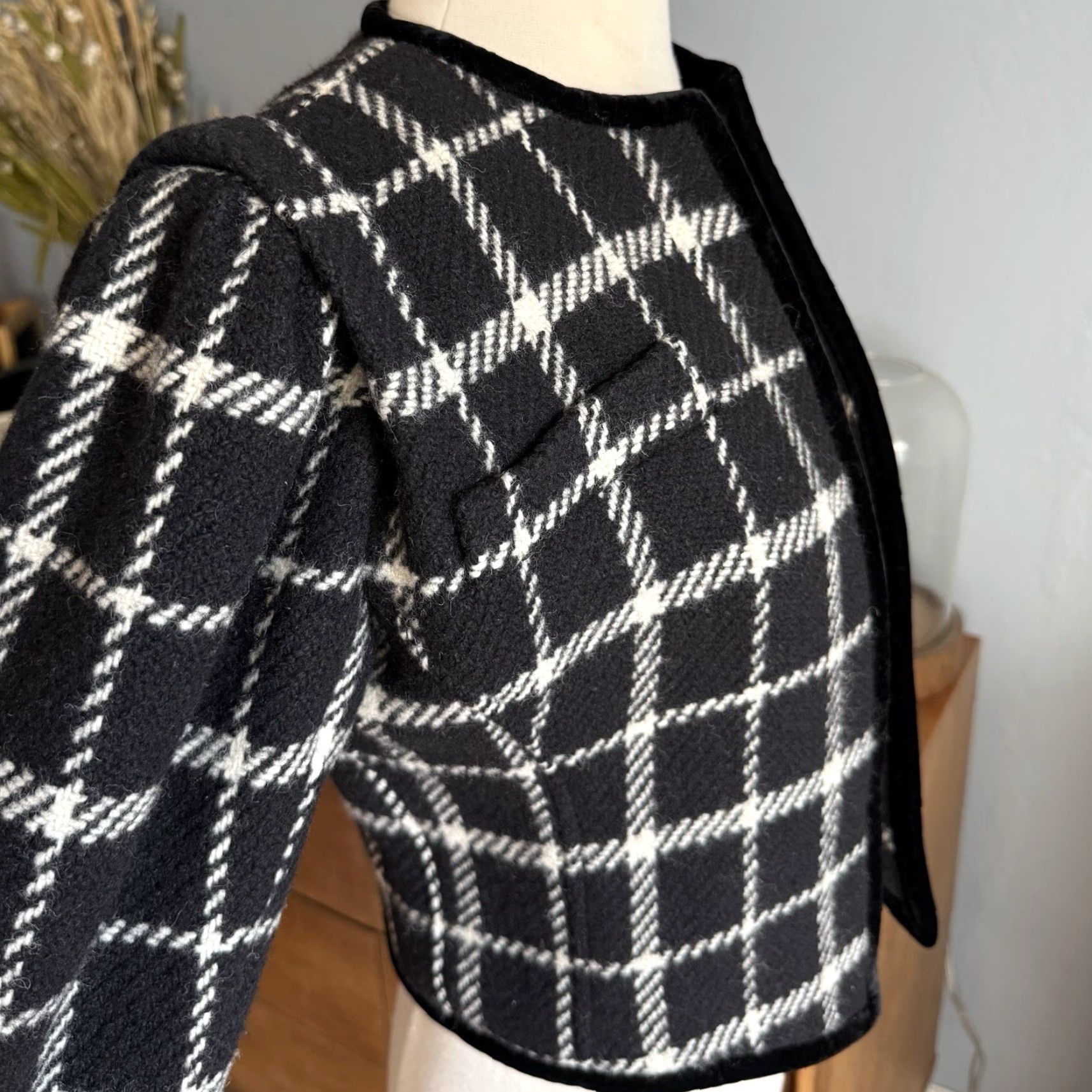 Vintage VINTAGE Emanuel Ungaro Parallele Paris Tweed Jacket Black White Check 80s Size 8 Wool Velvet Trim Womens/Mens Size S / US 4 / IT 40 - 6 Thumbnail