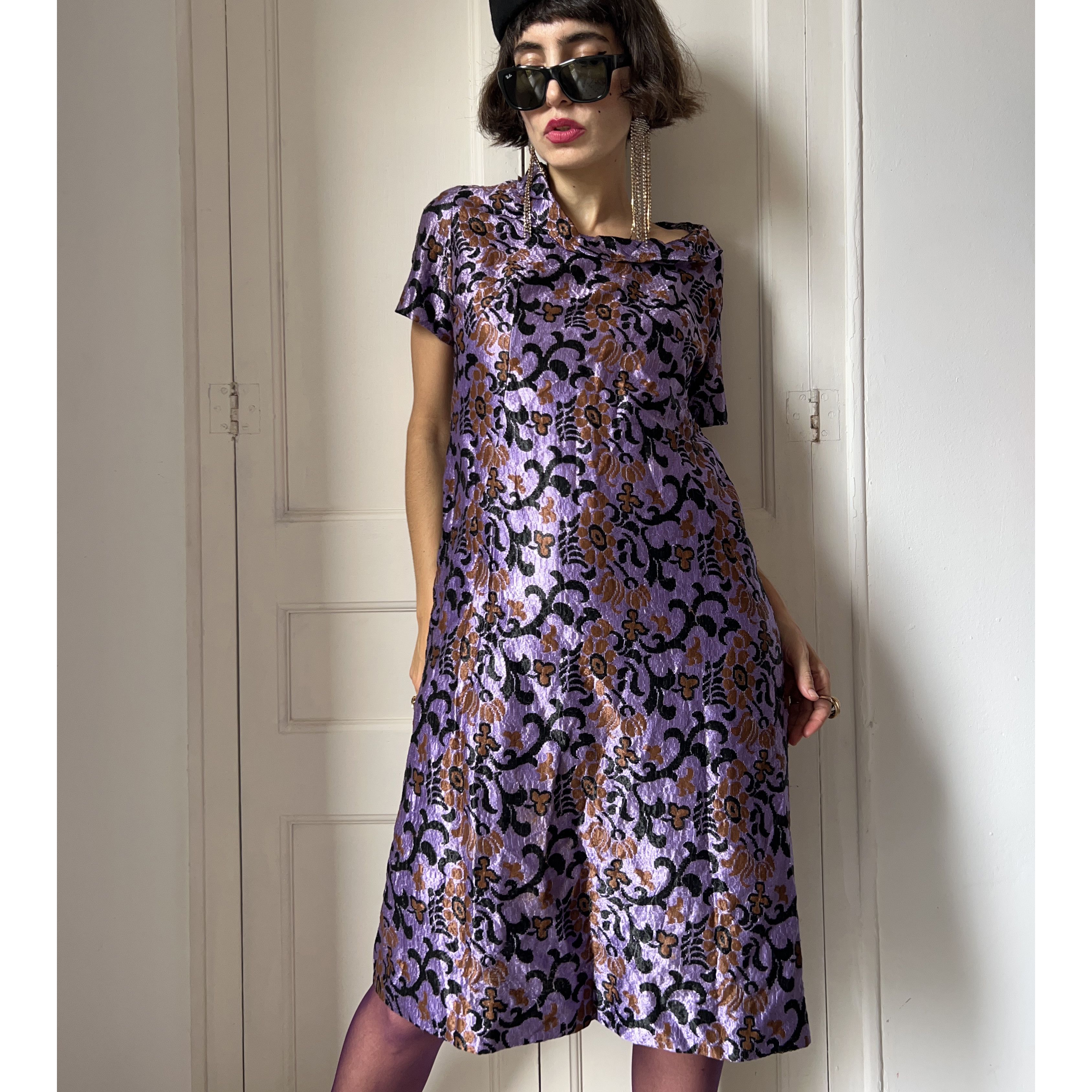 Vintage 60s Purple Floral Jacquard Brocade Midi Dress Size M / US 6-8 / IT 42-44 - 5 Thumbnail