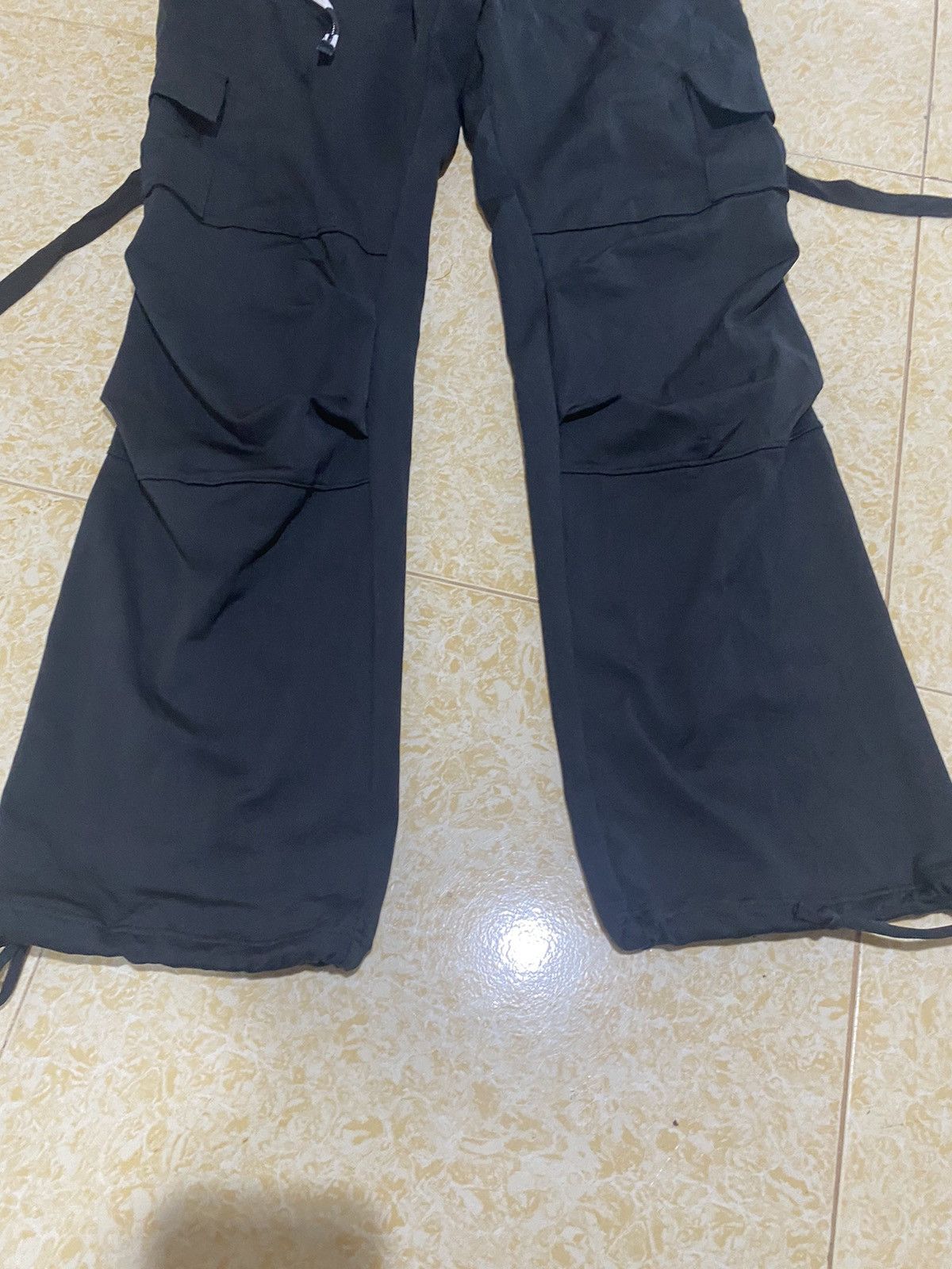 Japanese Brand Mikano Japanese Brand Stretch MultiPocket Cargo Pants Size 30" / US 8 / IT 44 - 4 Thumbnail