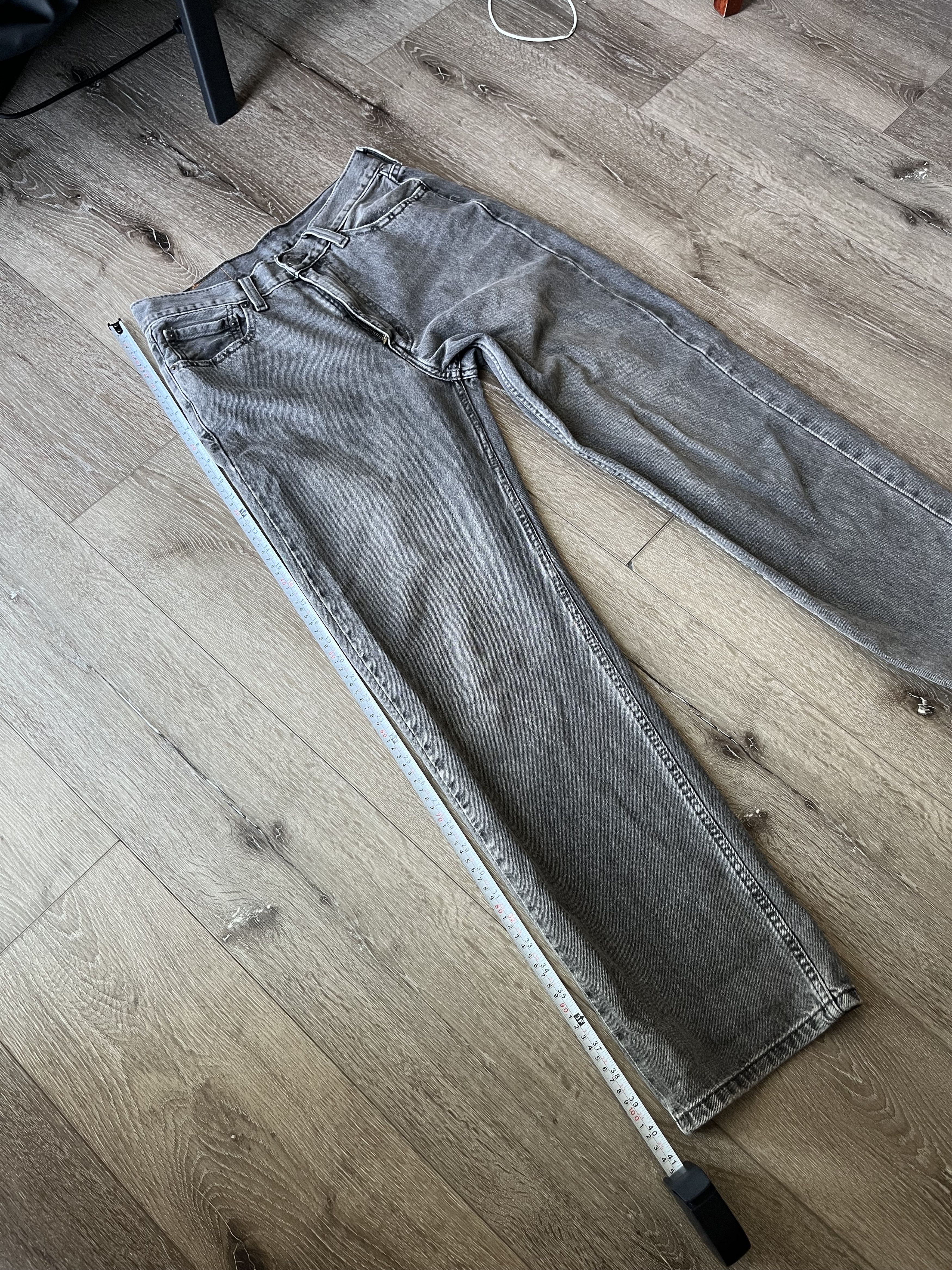 Levi's Levi’s 565 Relaxed Fit Jeans – Grey Wash (30x32) Size US 30 / EU 46 - 7 Thumbnail