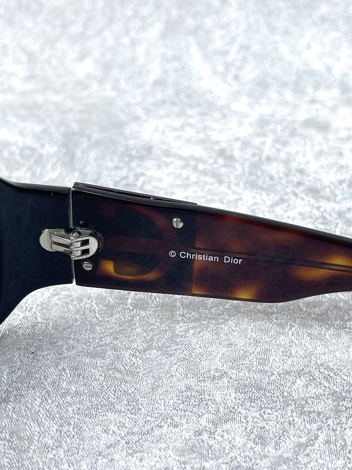 Dior Vintage Christian Dior Shaded 1S Tortoise Shield Sunglasses Size ONE SIZE - 9 Thumbnail