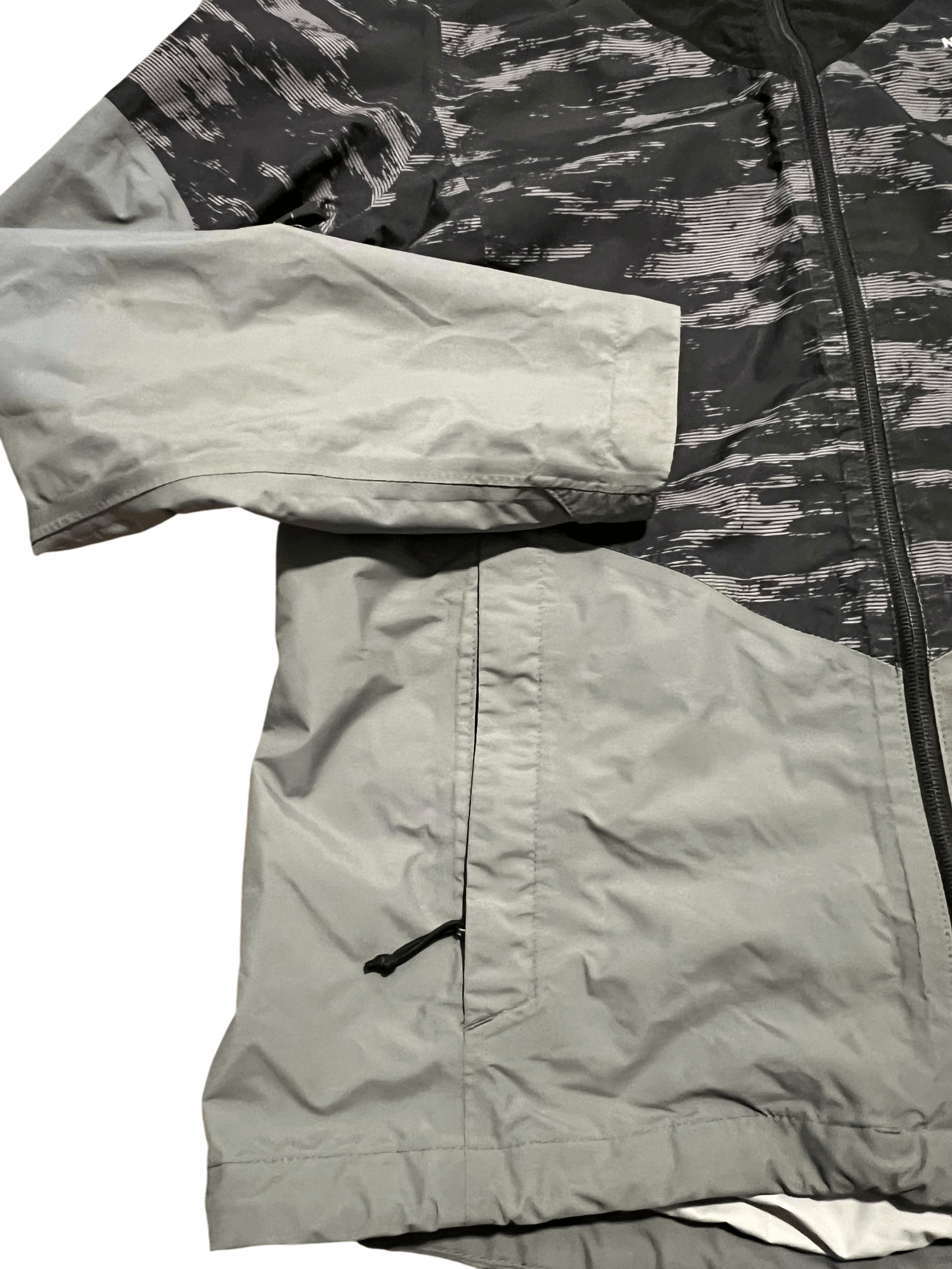 The North Face The North Face DryVent Hooded Rain/Windbreaker Jacket Size M / US 6-8 / IT 42-44 - 7 Thumbnail