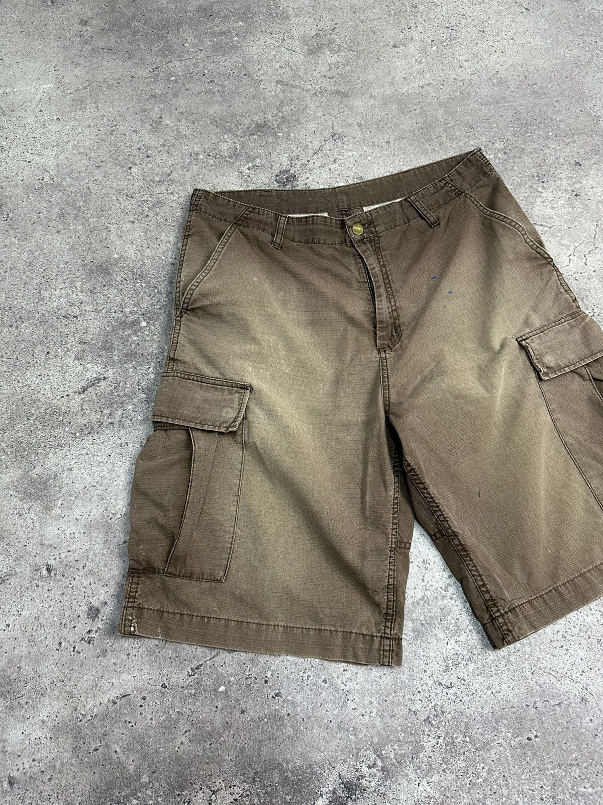 Carhartt Vintage Carhartt Cargo Shorts Brown Distressed Y2K Faded Size US 32 / EU 48 - 5 Thumbnail