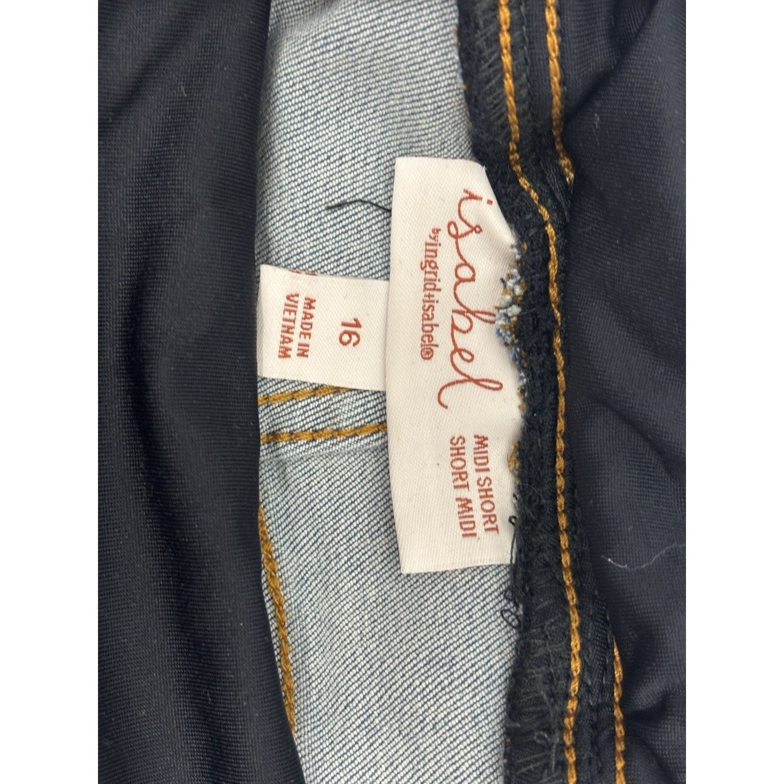 Target Basics Ingrid & Isabel Maternity 16 Panel Denim Jean Shorts Light Size 38" / US 16 / IT 52 - 5 Thumbnail