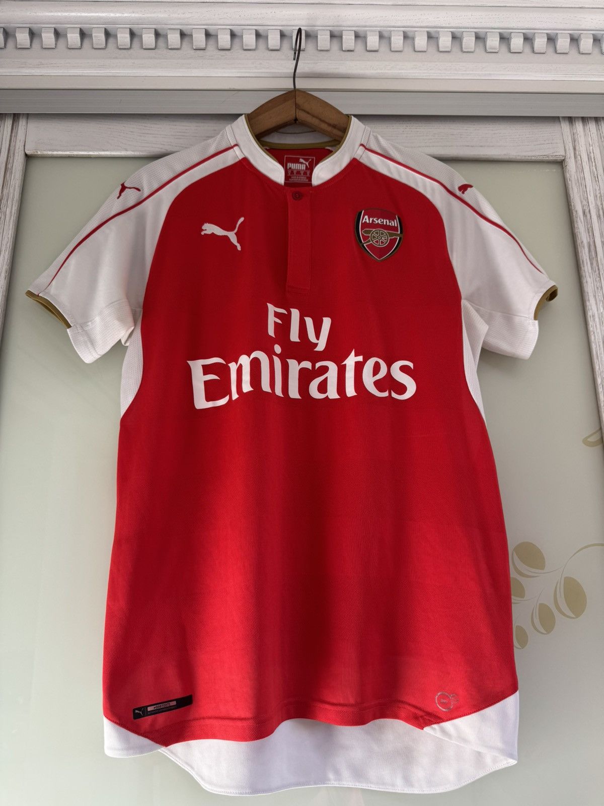 Puma Arsenal 2015-2016 Home Soccer Jersey Football Shirt Kit Size US M / EU 48-50 / 2 - 5 Thumbnail