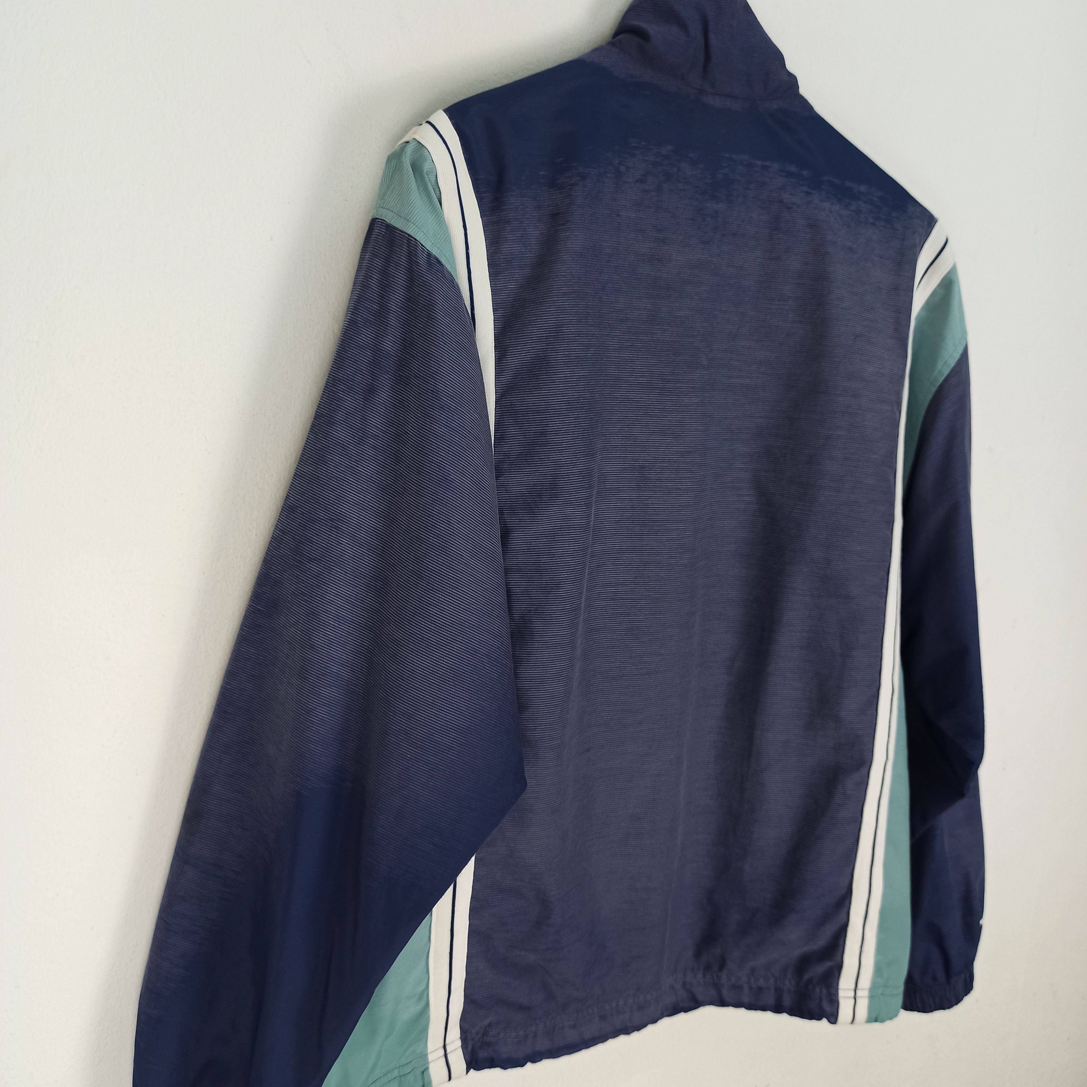 Nike Vintage Nike Court Jacket Faded Colour Worn/ACG/USA Size US M / EU 48-50 / 2 - 8 Thumbnail
