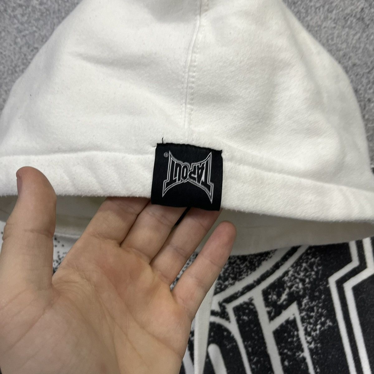 Tapout Vintage Tapout hoodie Big logo classic essential Y2K Skate Size US L / EU 52-54 / 3 - 8 Thumbnail