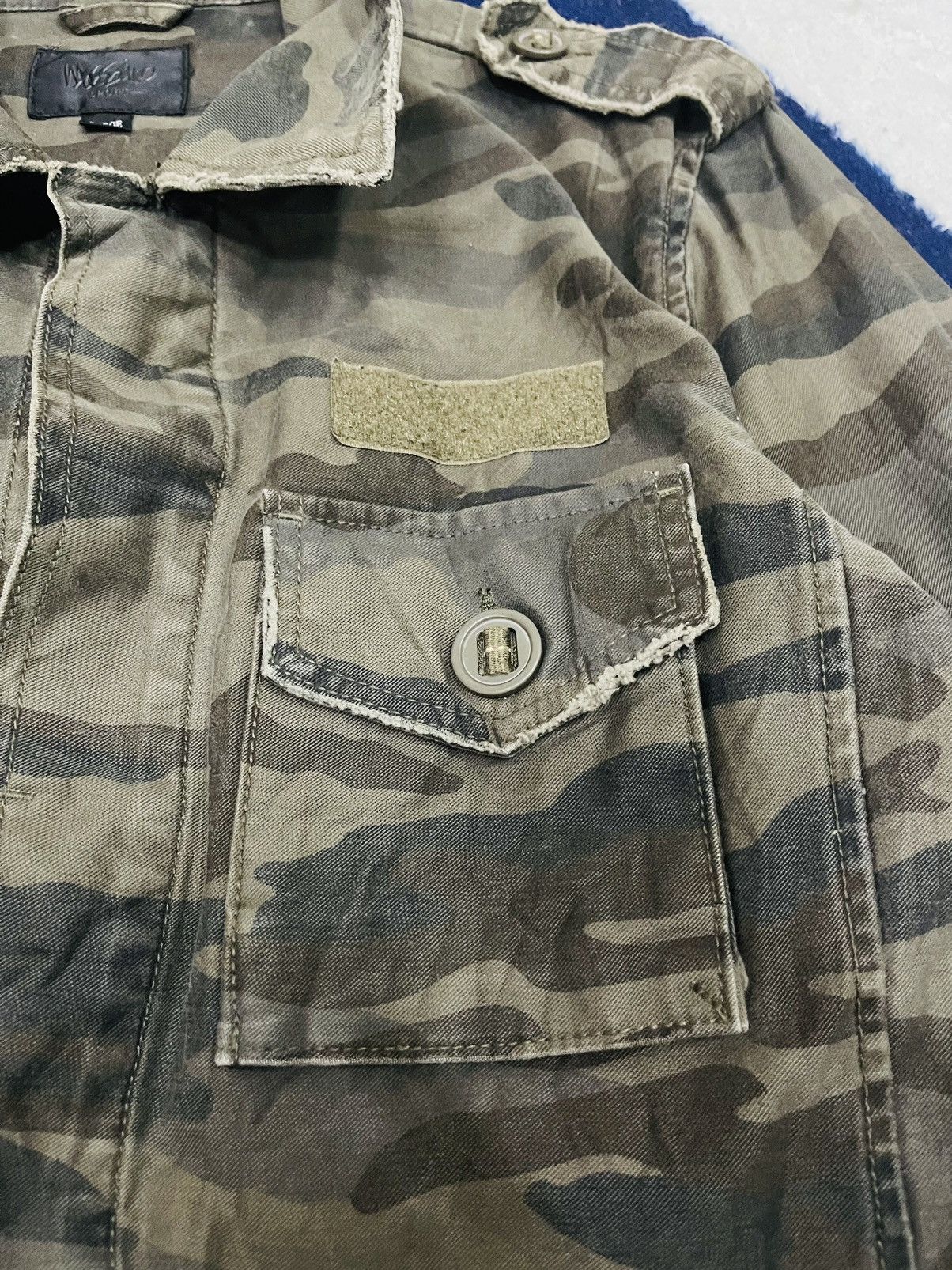 Mossimo Mossimo Sport Camo Design Button Up Jacket (12) Size US M / EU 48-50 / 2 - 6 Thumbnail
