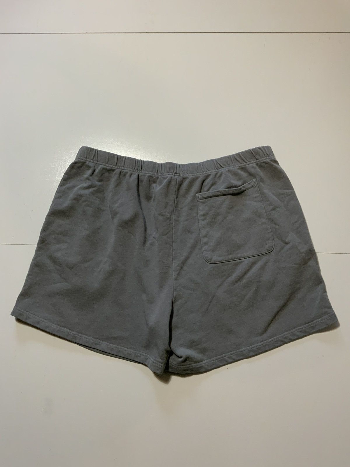 Other Skims Terry Fleece Pigment Dyed Gray 5” Inseam Sweat Shorts Size US 42 / EU 58 - 3 Thumbnail